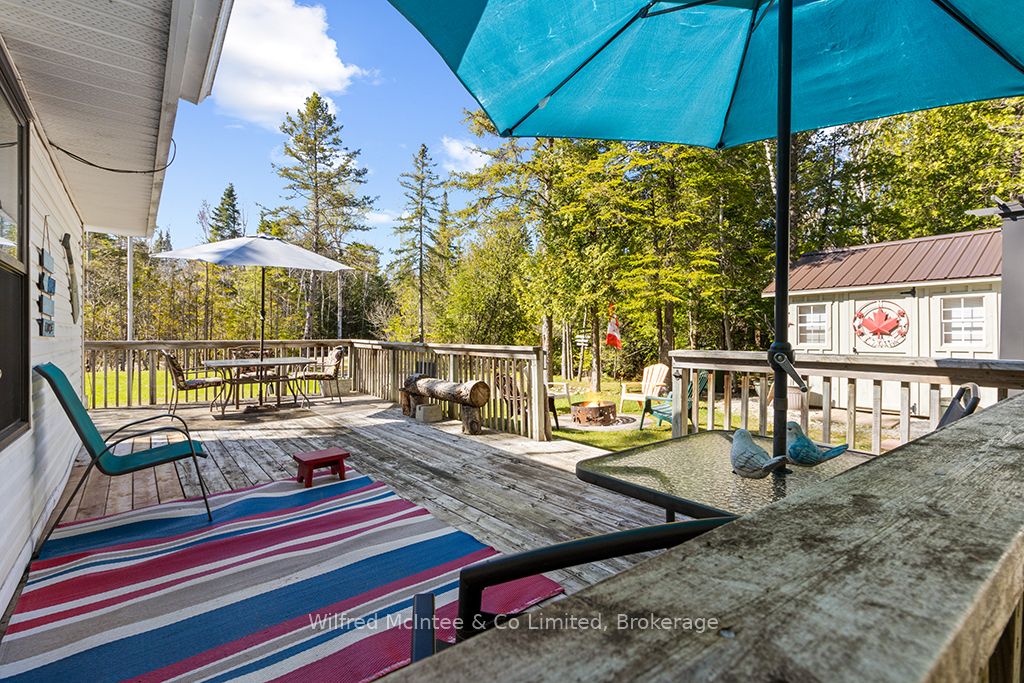 26 Thompson Avenue Property Photo 14