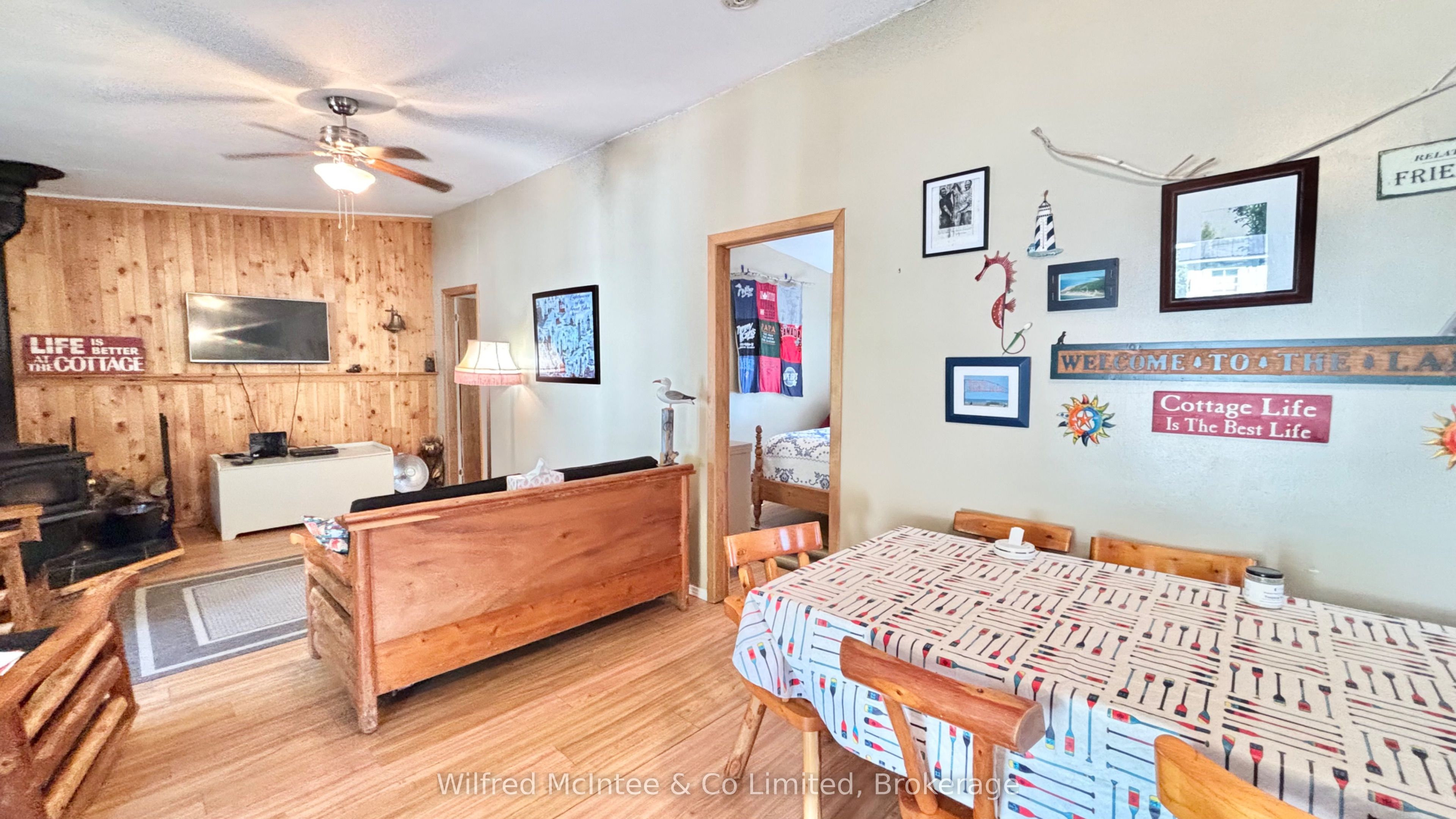 26 Thompson Avenue Property Photo 23