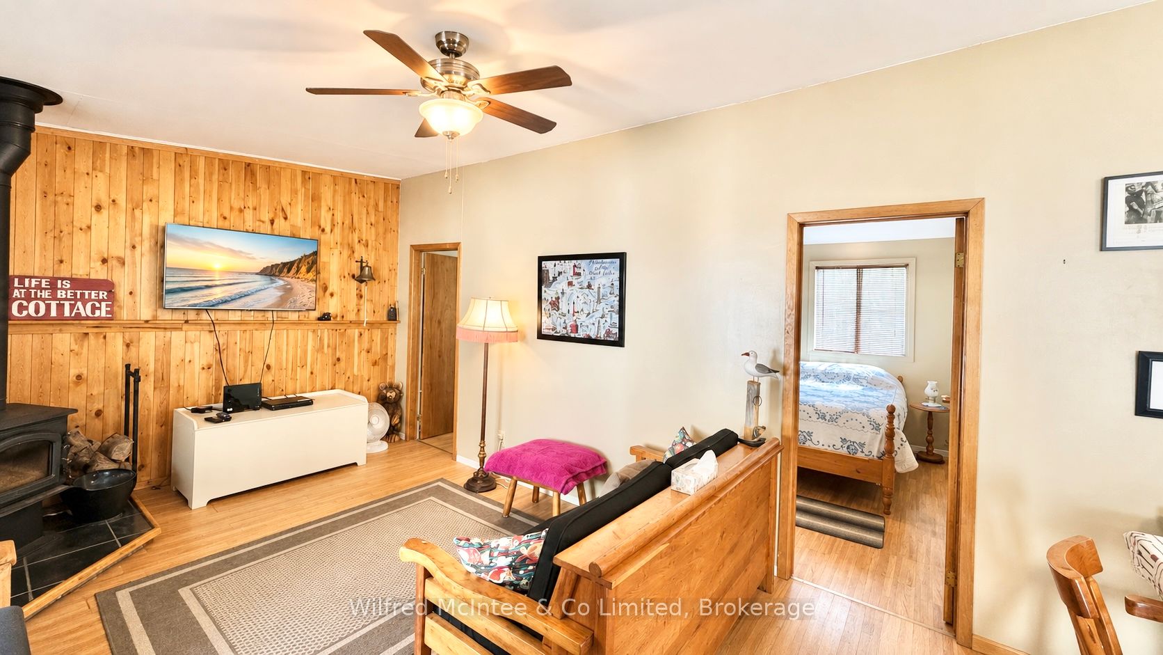 26 Thompson Avenue Property Photo 24