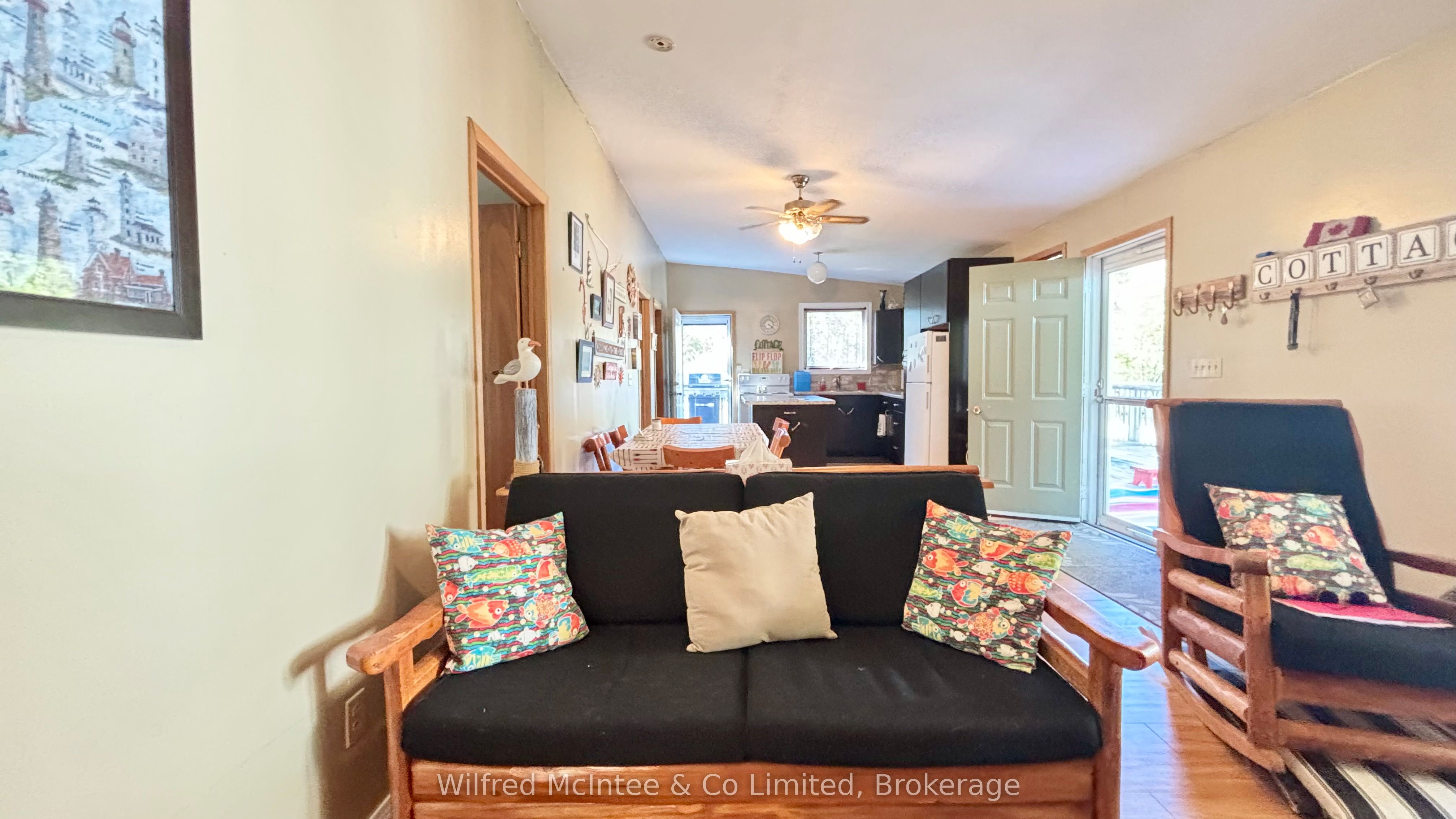 26 Thompson Avenue Property Photo 34
