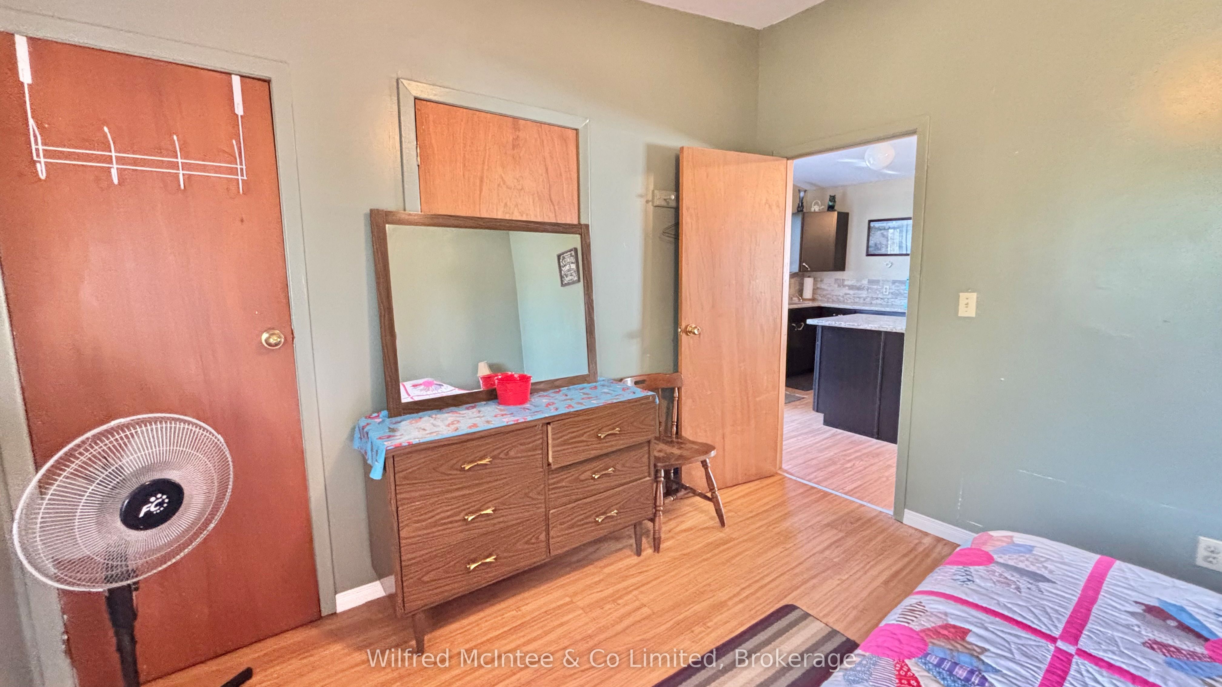 26 Thompson Avenue Property Photo 42