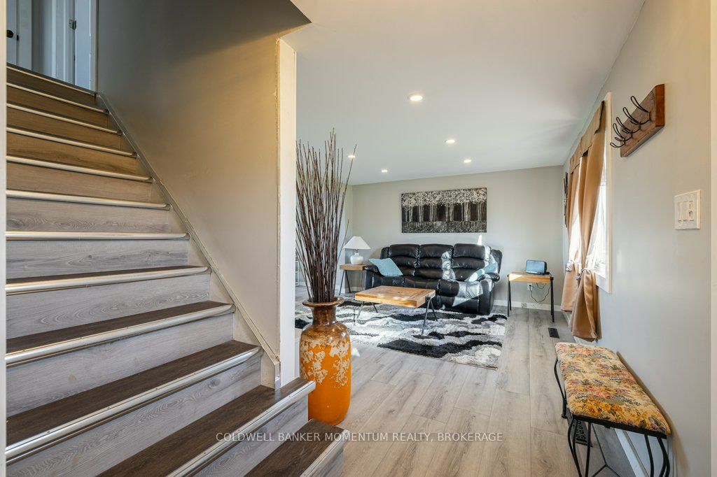 1505 Stevensville Road Property Photo 6