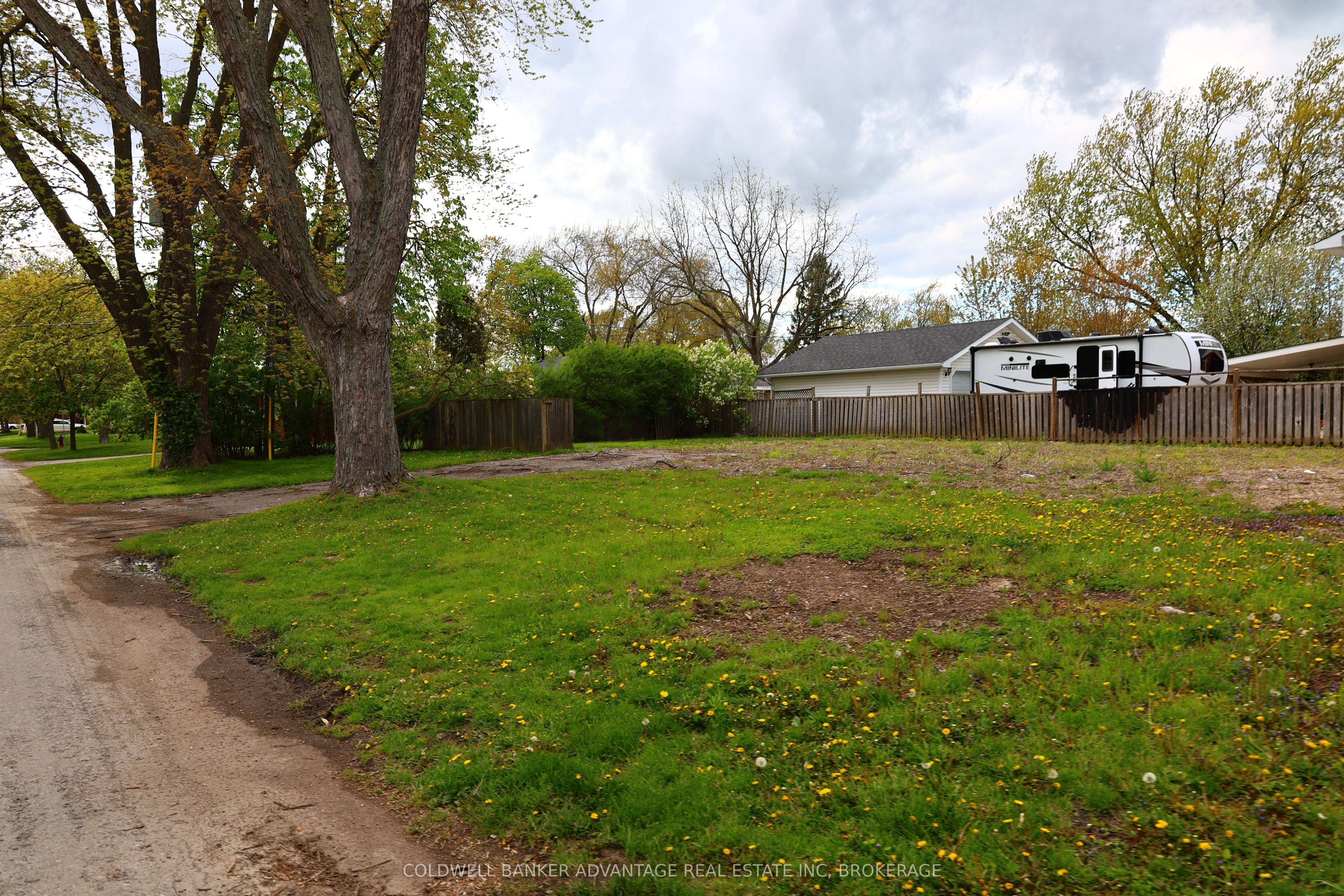 74 Summit Avenue Property Photo 5