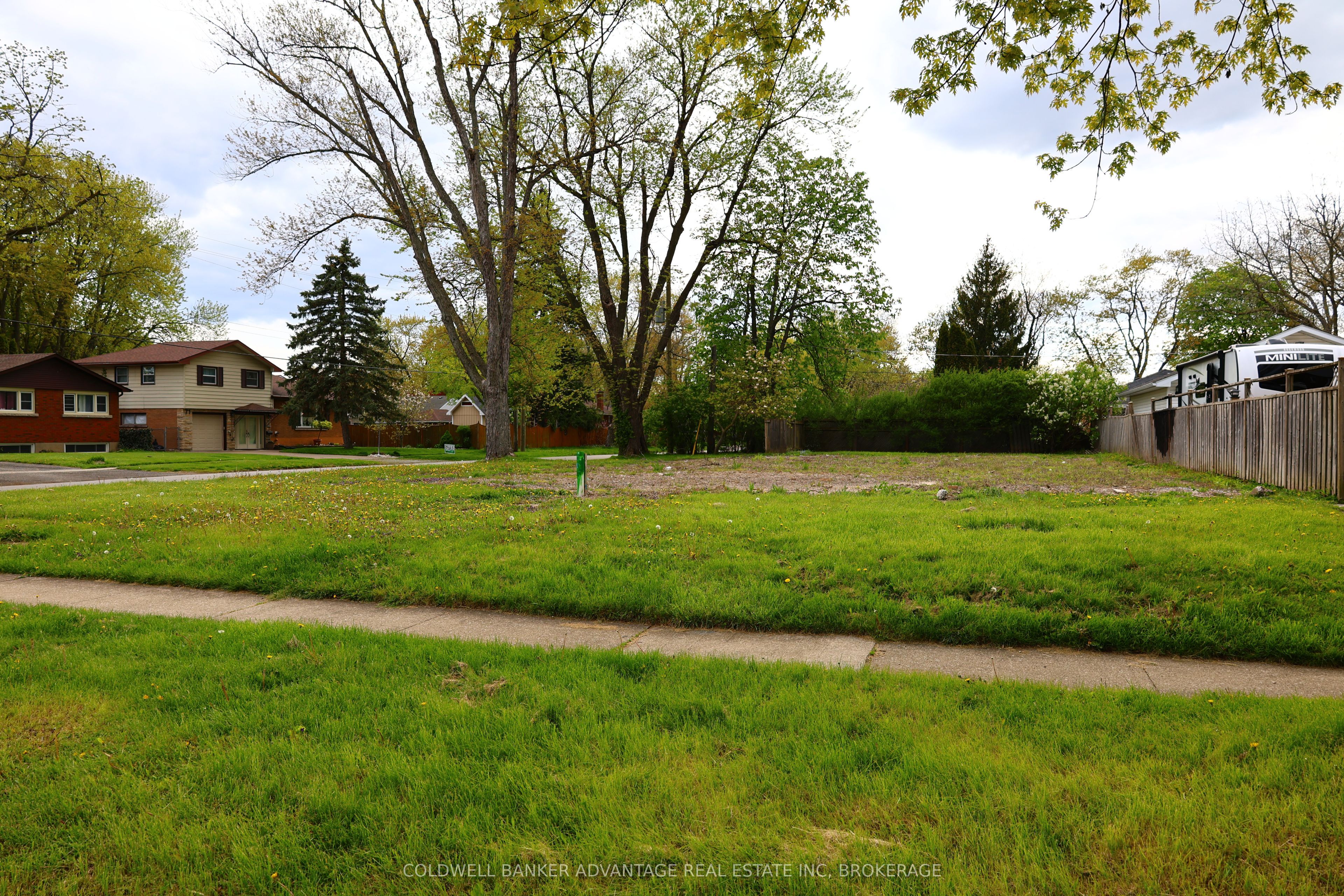 74 Summit Avenue Property Photo 11
