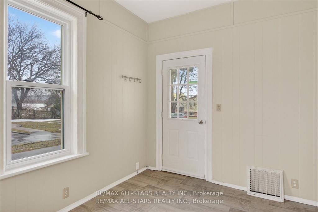 36 Caroline Street Property Photo 6