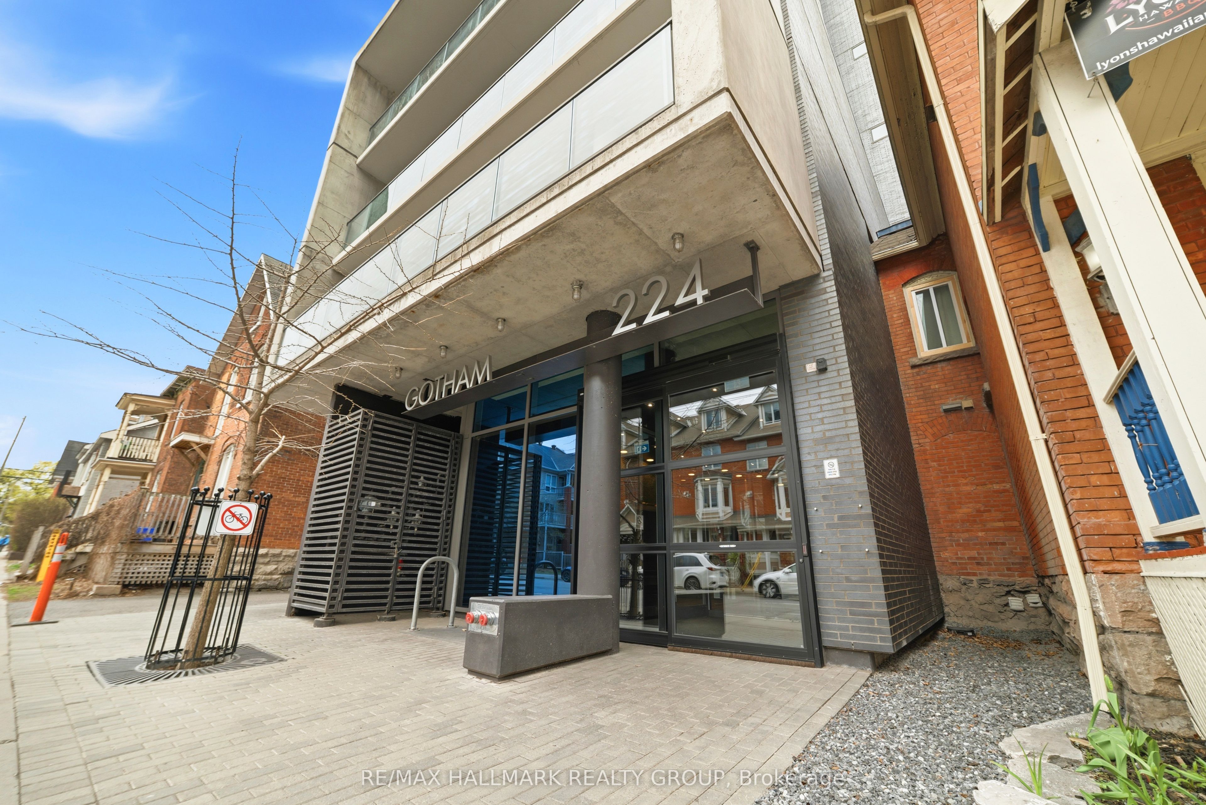 224 Lyon Street N 1009 Property Photo 2