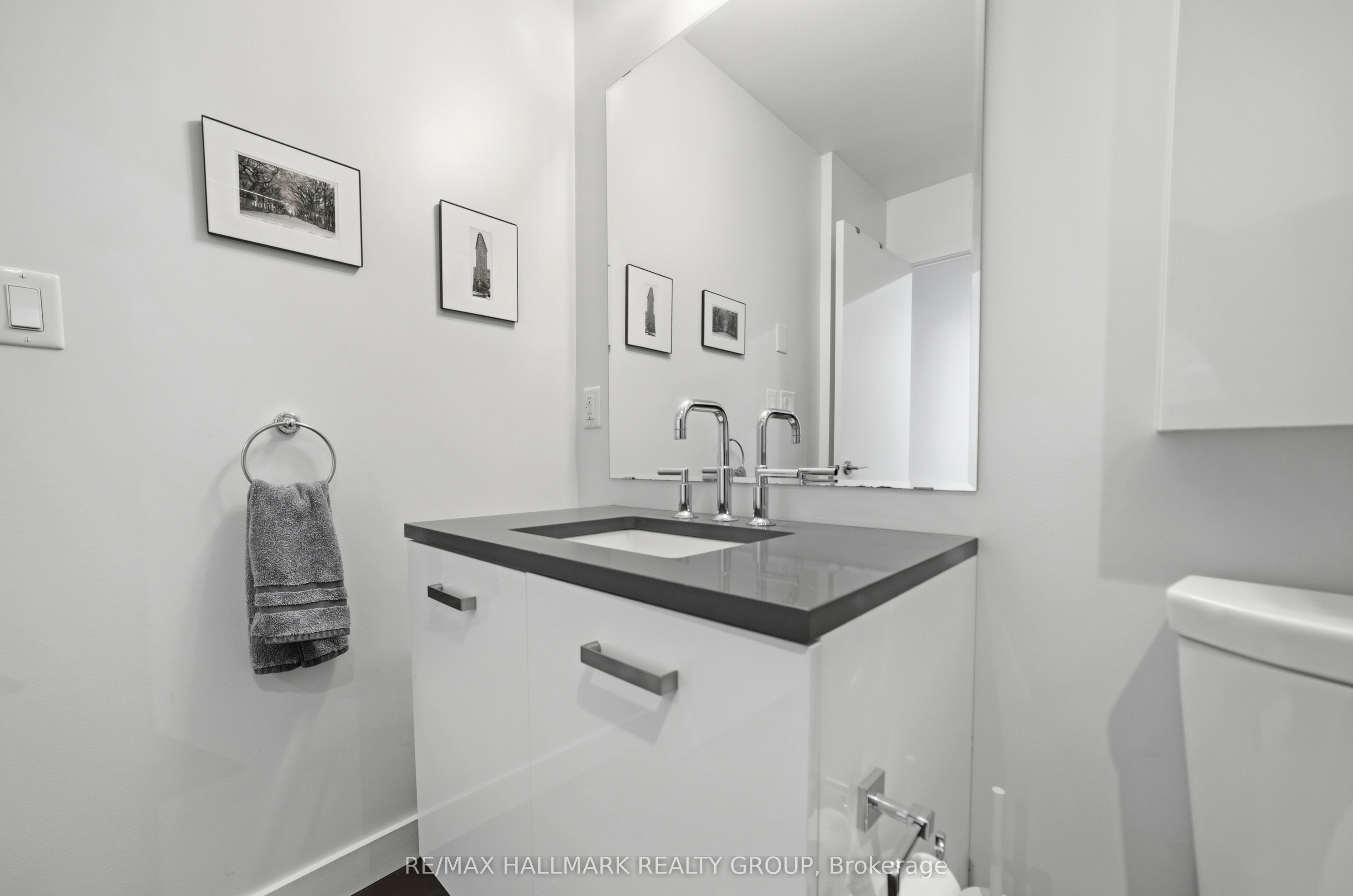 224 Lyon Street N 1009 Property Photo 10