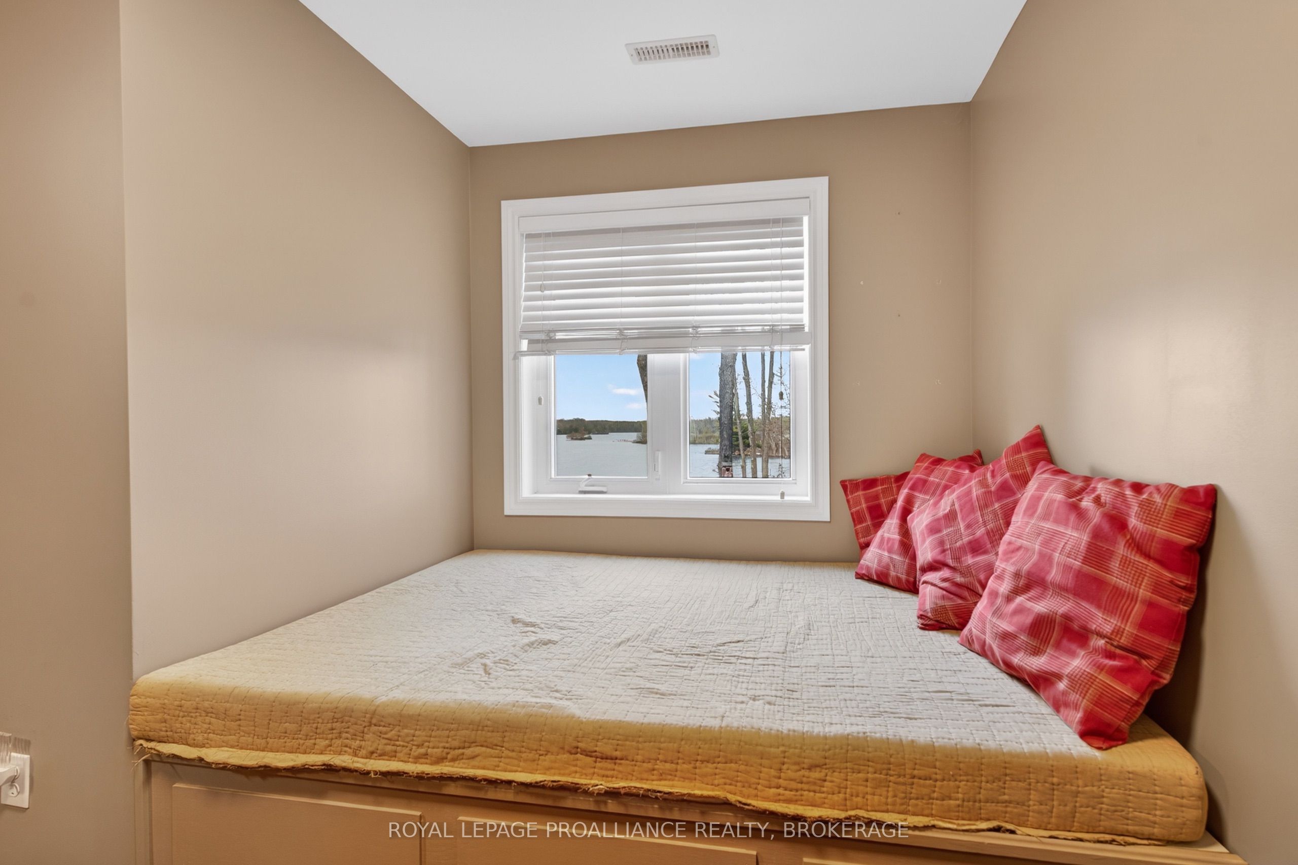 4194c Hiawatha Lane Property Photo 25