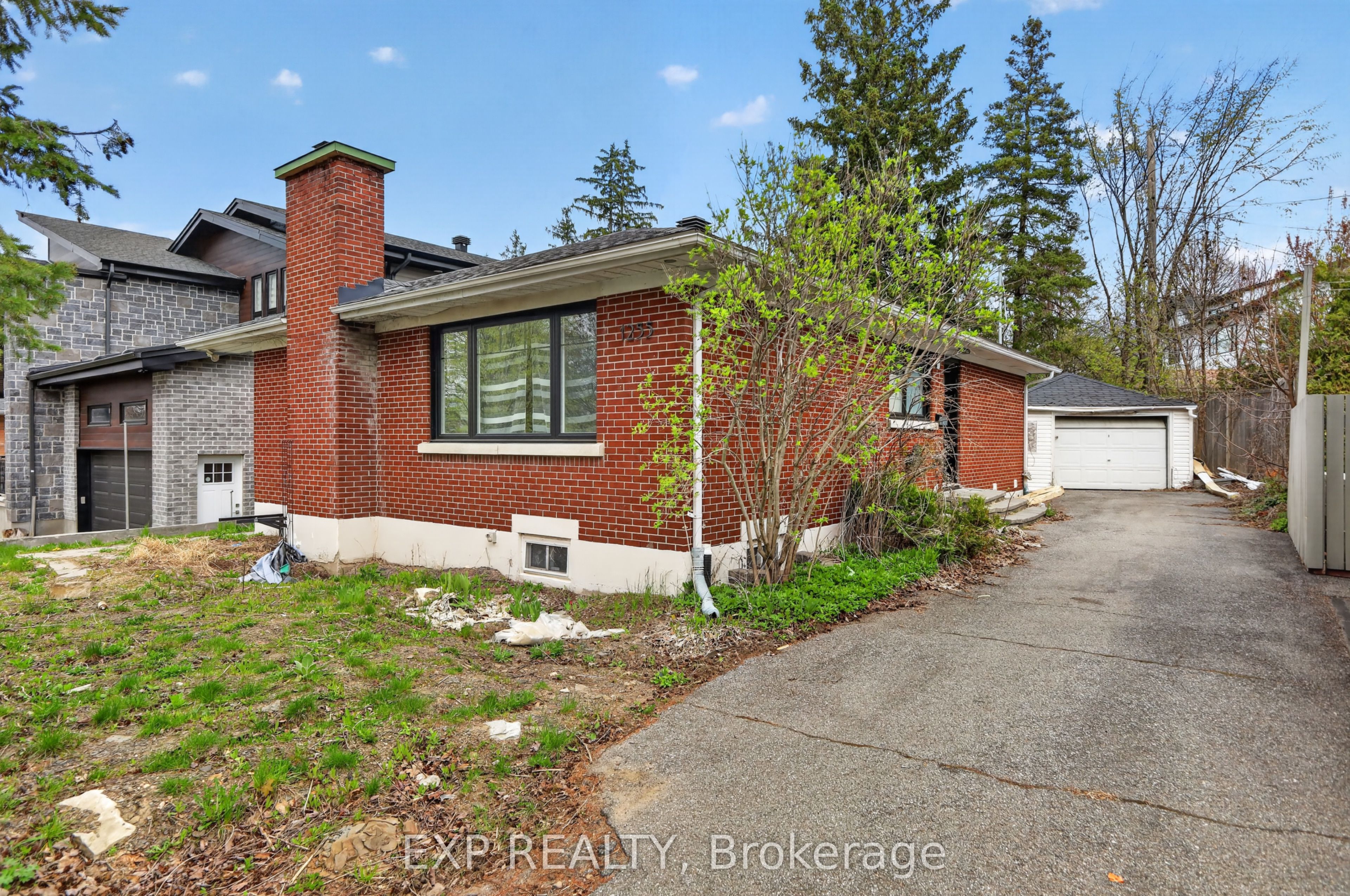 1255 Evans Boulevard N Property Photo 3