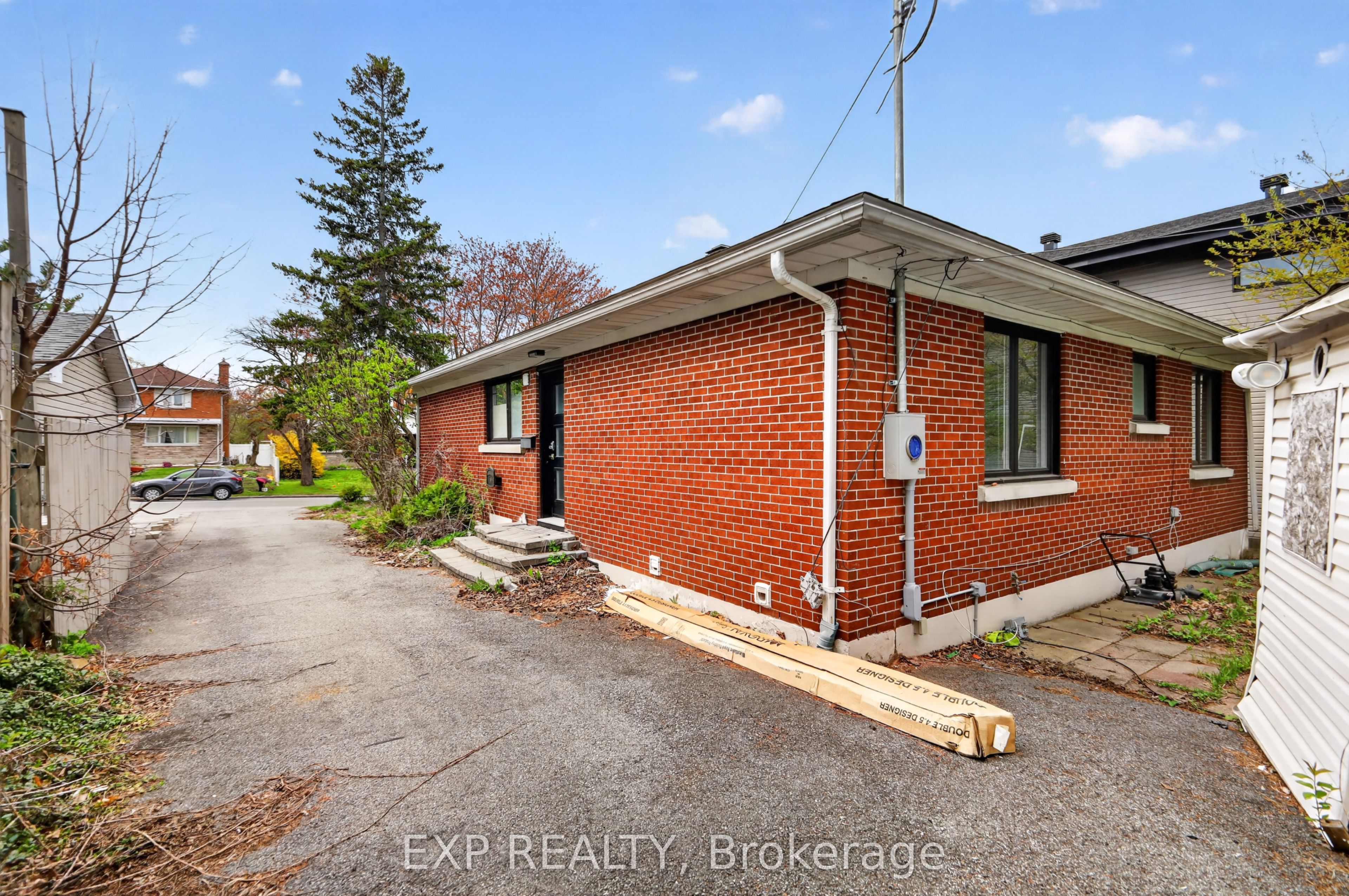 1255 Evans Boulevard N Property Photo 10
