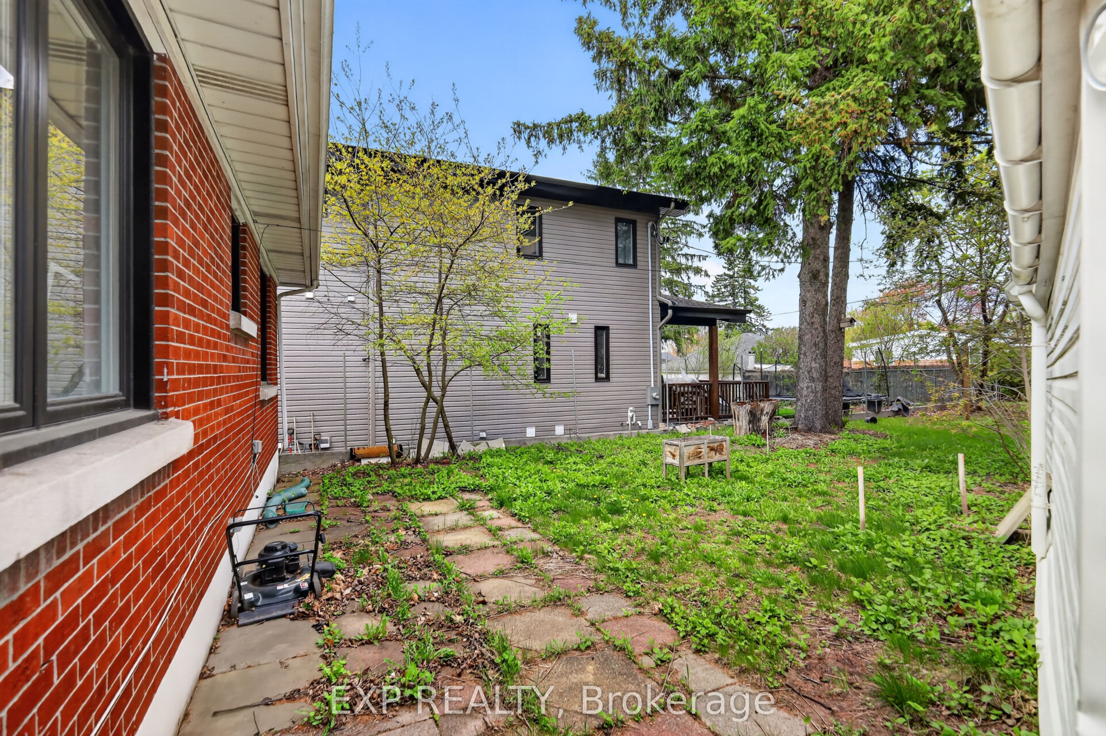 1255 Evans Boulevard N Property Photo 13
