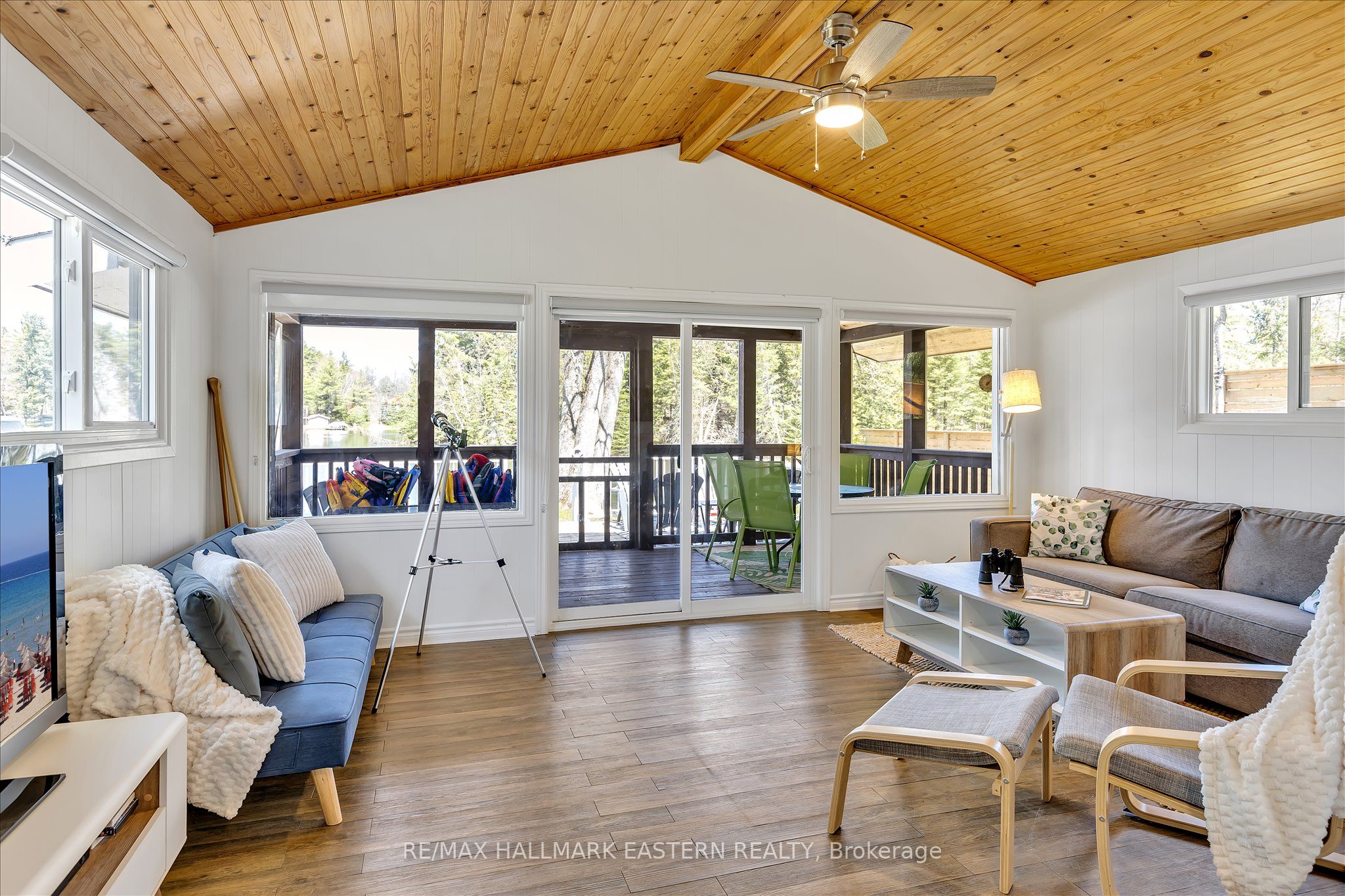 1810 Hull Road Property Photo 10
