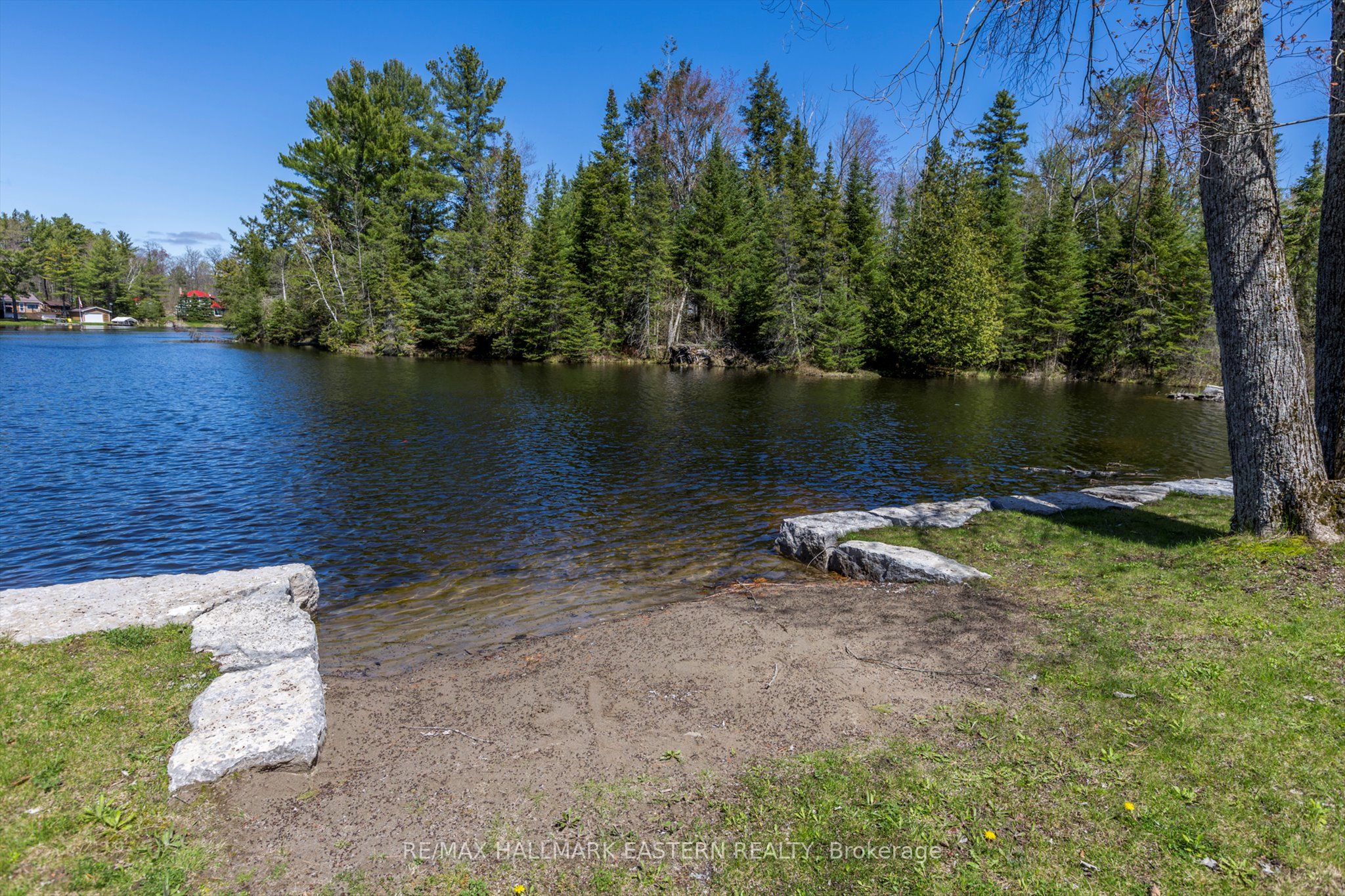 1810 Hull Road Property Photo 34