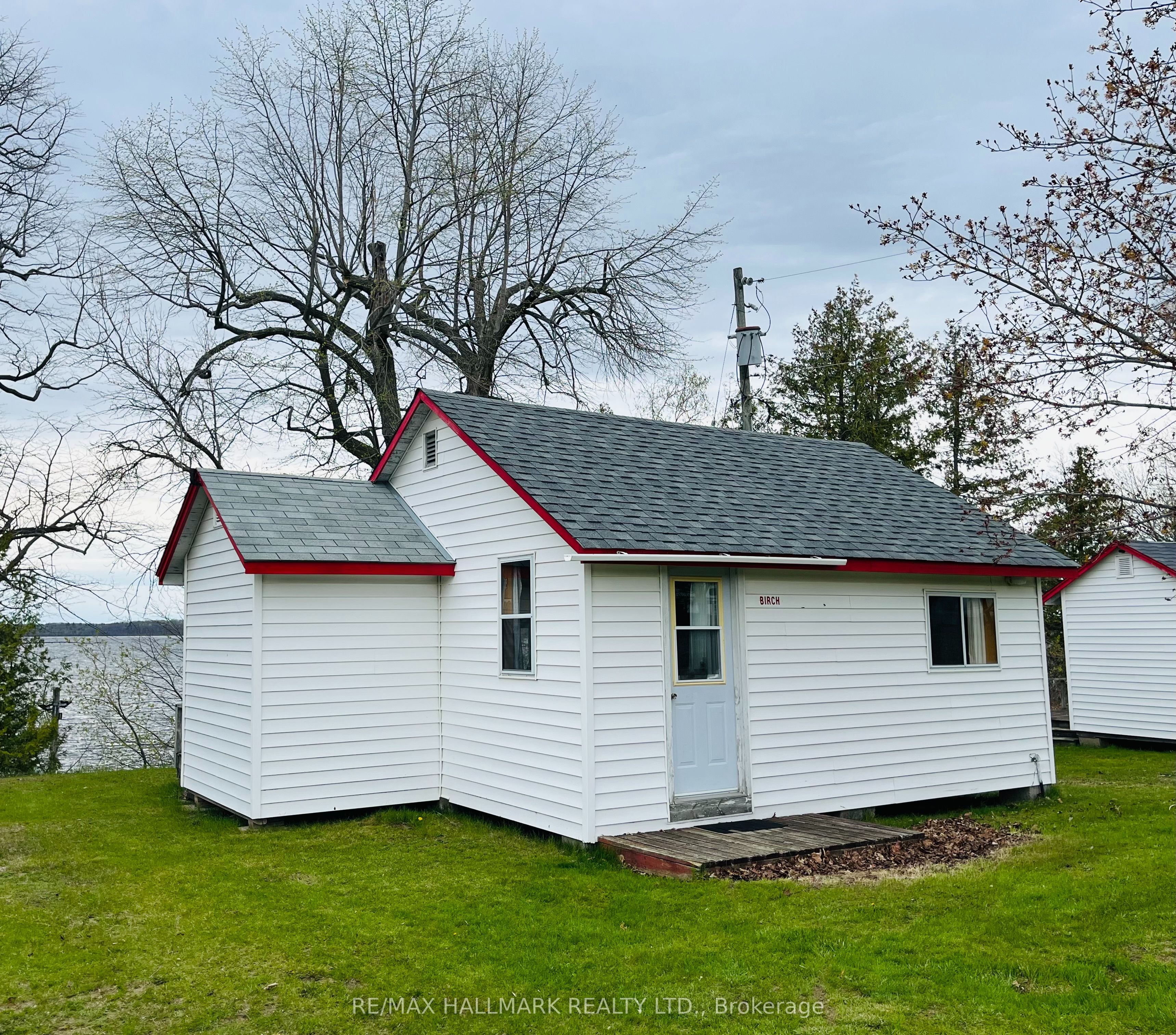 449 Island View Road 109 Property Photo 1