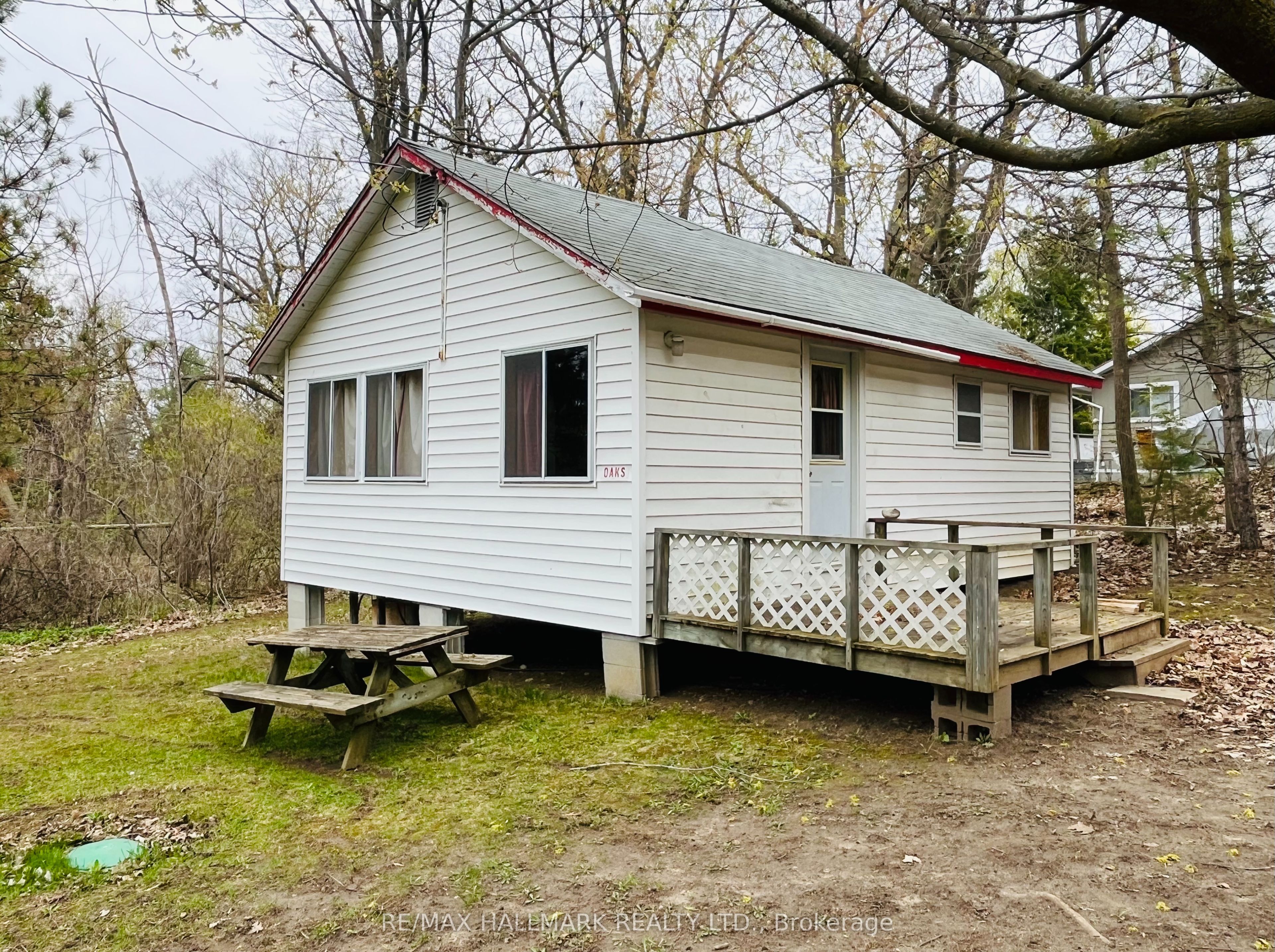 449 Island View Road 101 Property Photo 1