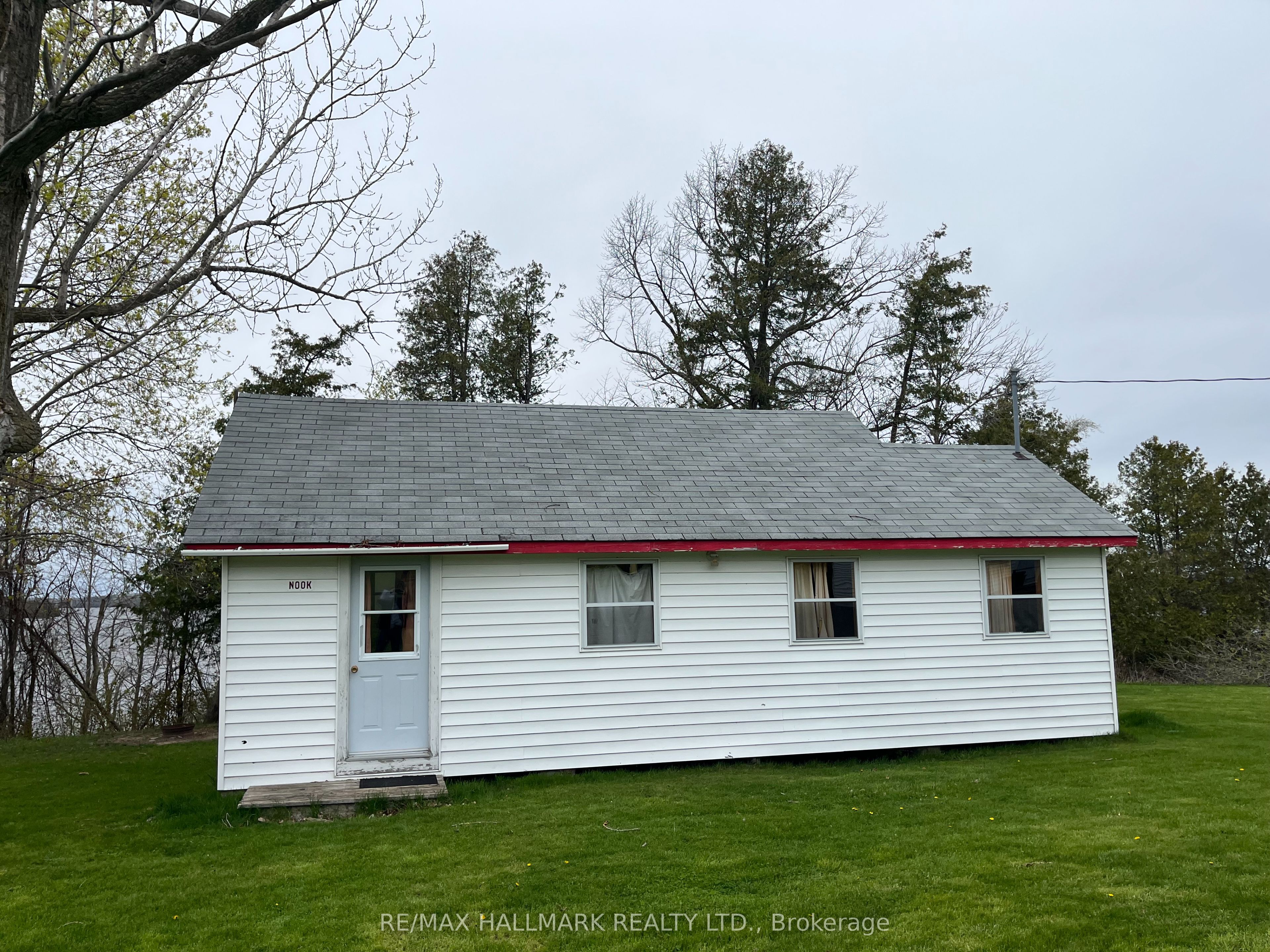449 Island View Road 111 Property Photo 1