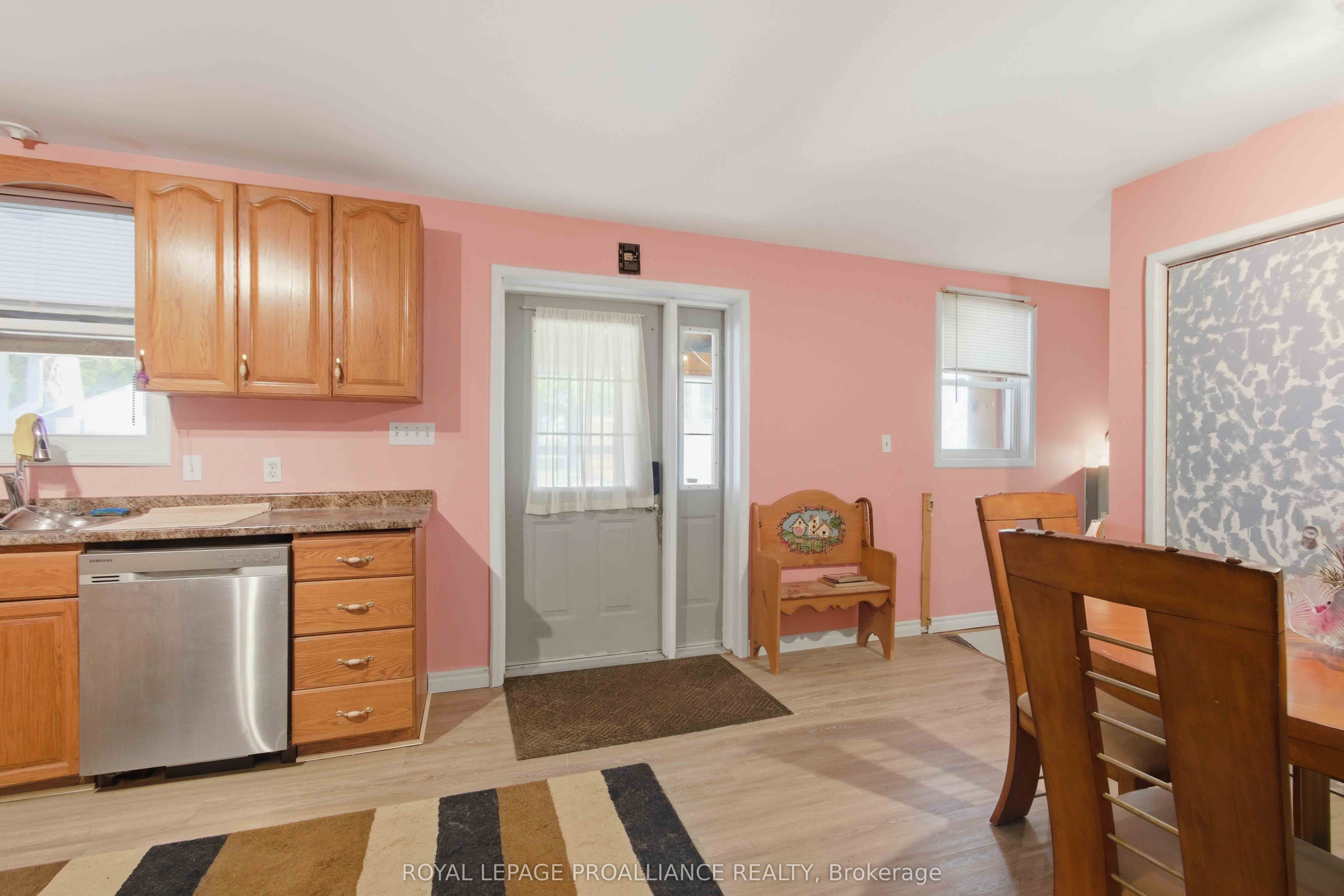 1625 County Rd 5 Property Photo 3