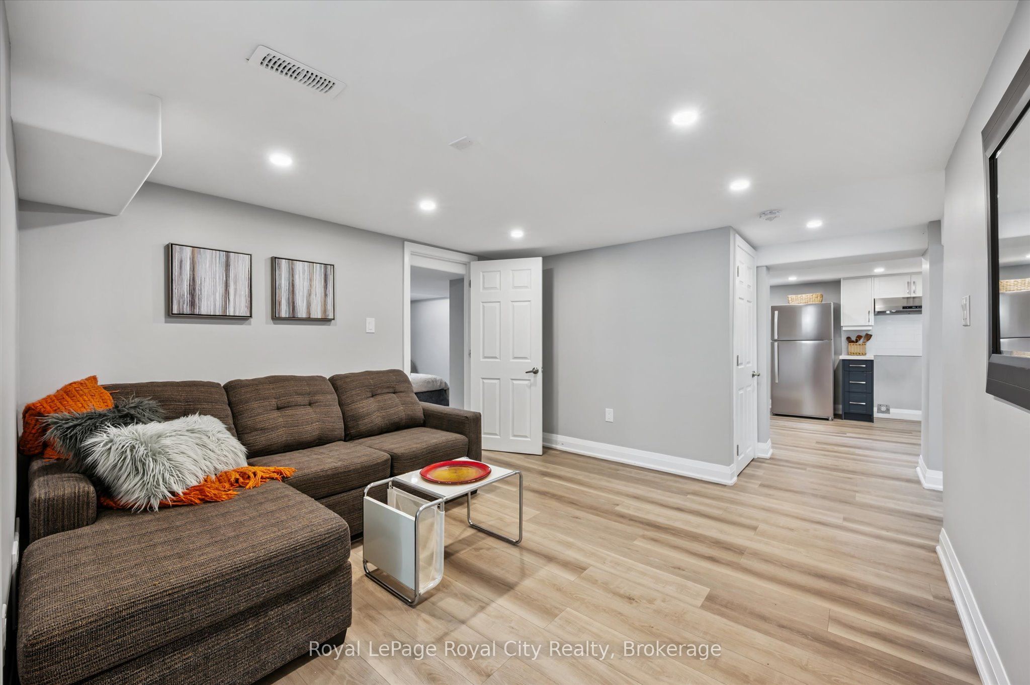 20 Highview Place Property Photo 16