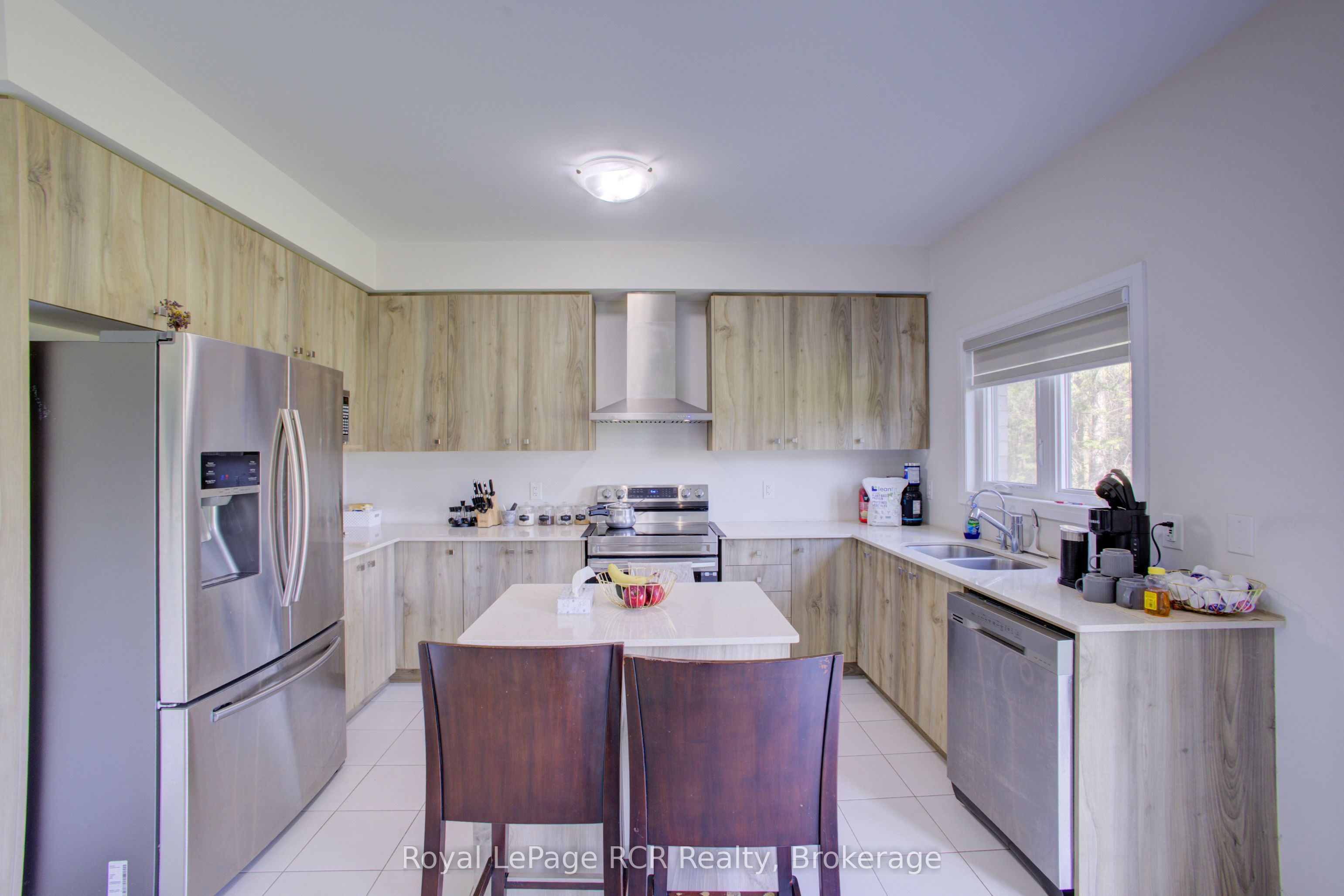 185 Dingman Street Property Photo 6