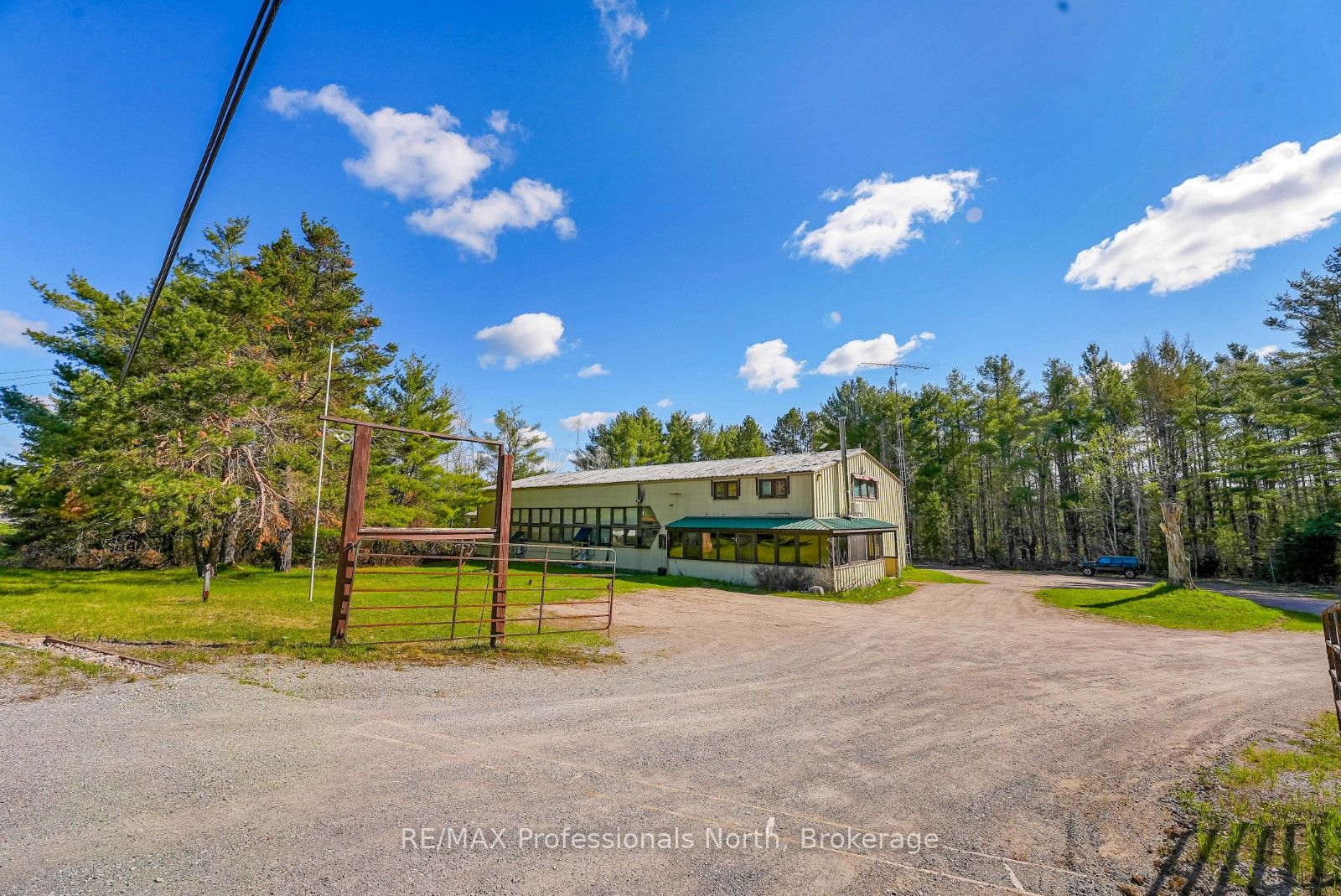 4538 County Road 121 Property Photo 2