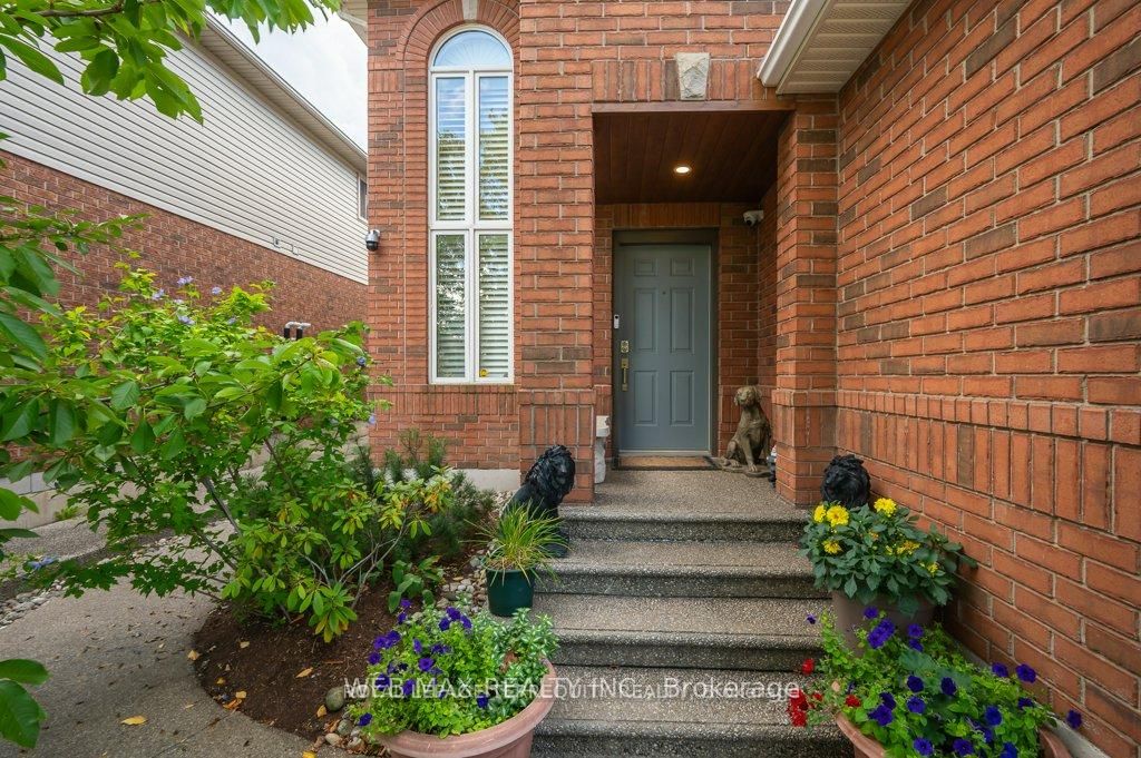 15 Armour Crescent Property Photo 2