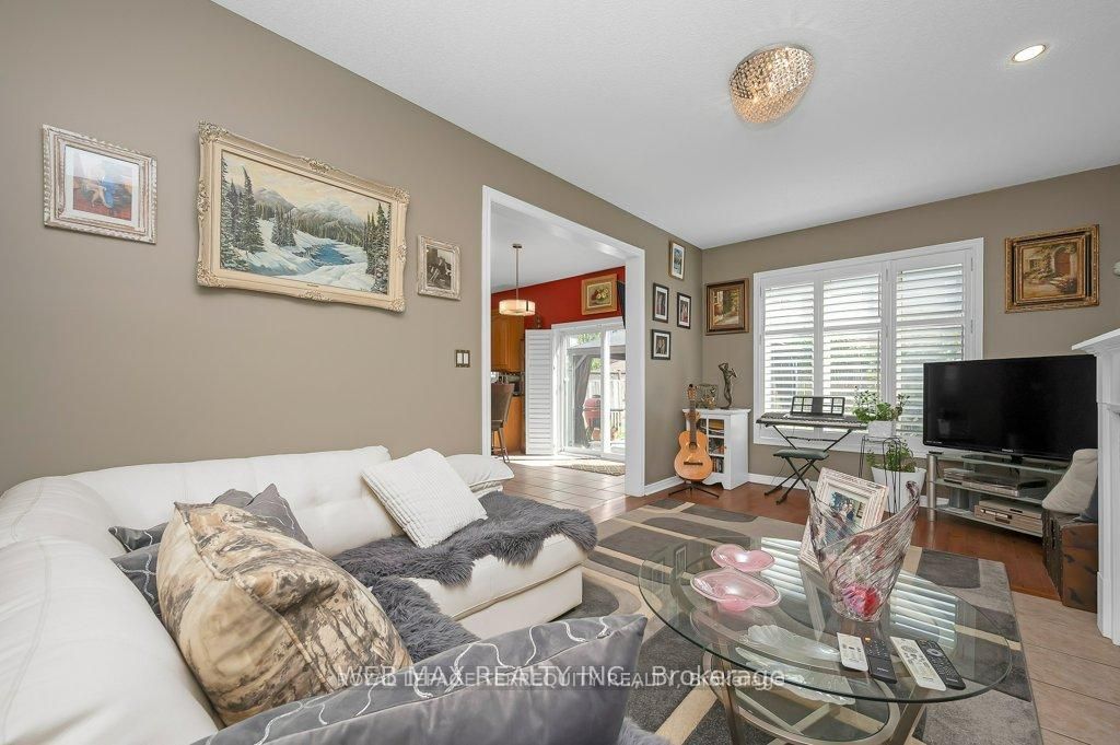 15 Armour Crescent Property Photo 7
