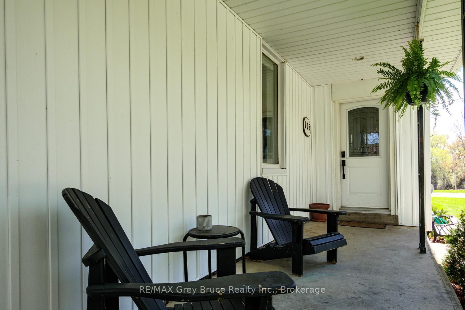 105 Main Street Property Photo 8
