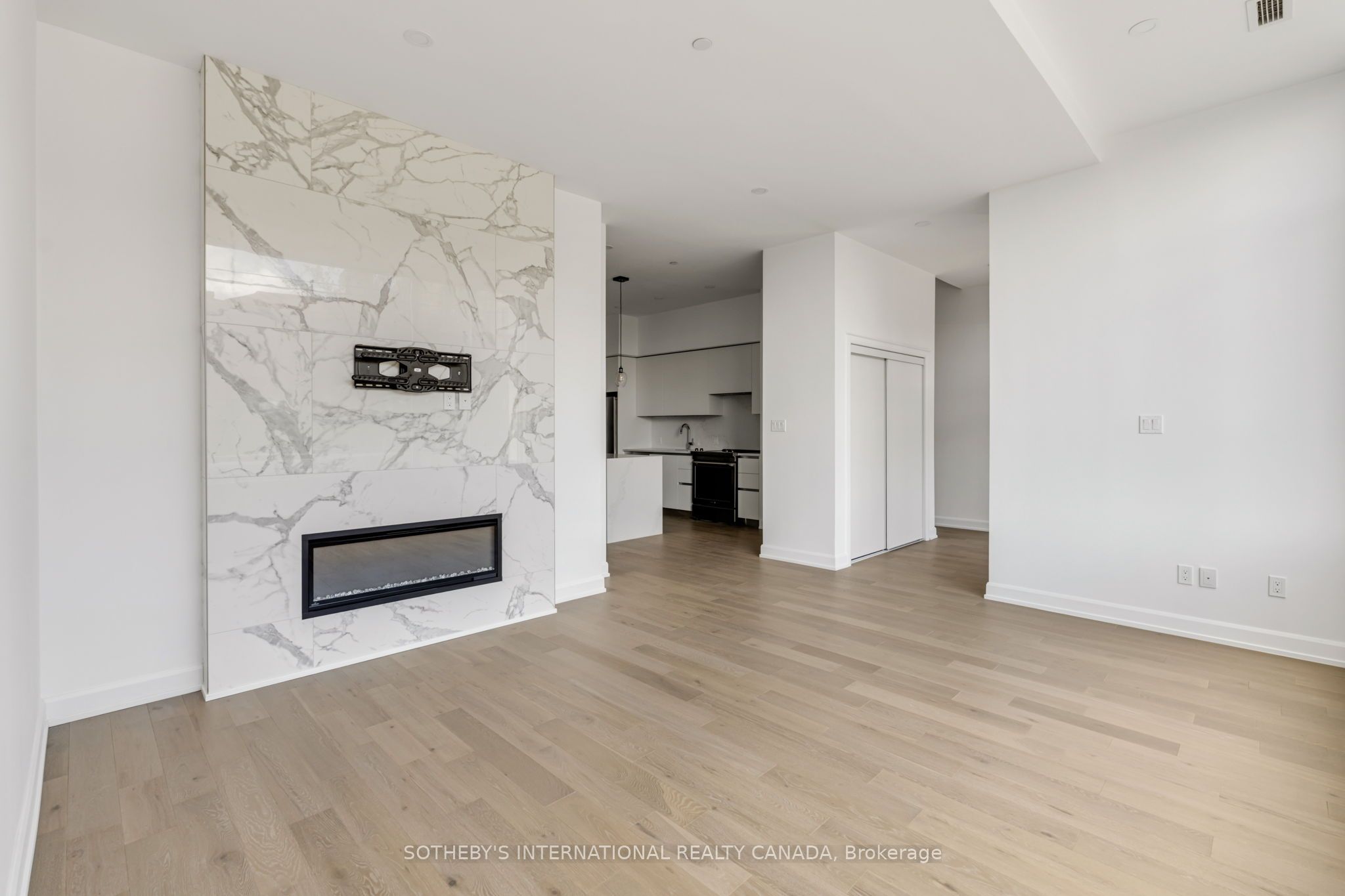 195 Hunter Street E Th 105 Property Photo 14
