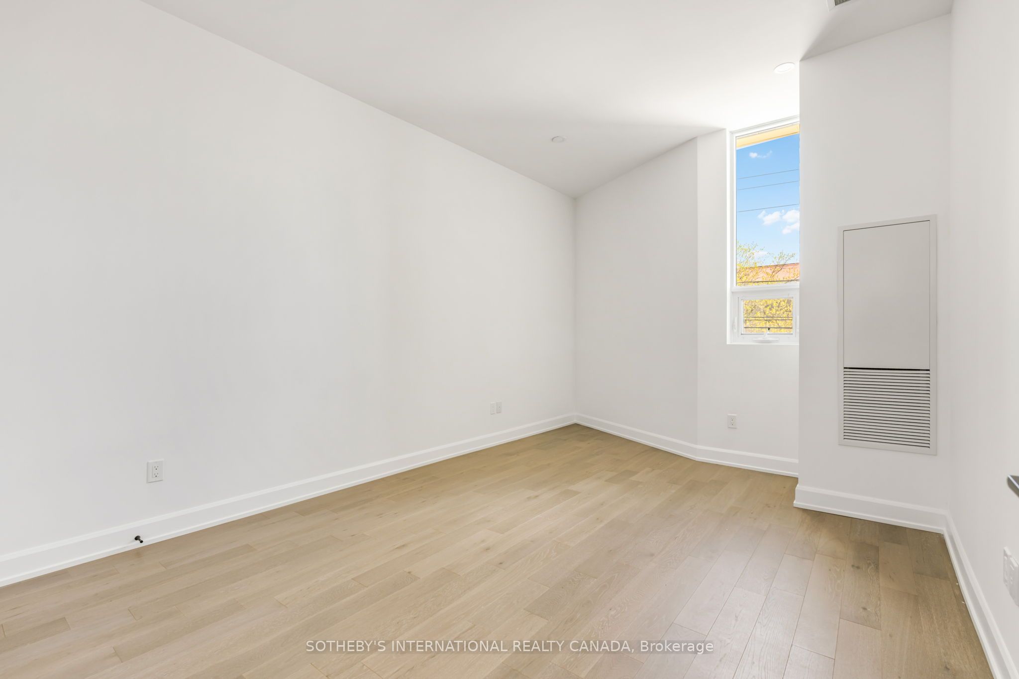 195 Hunter Street E Th 105 Property Photo 35