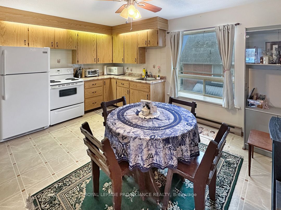 91 St. Lawrence Street E Property Photo 12