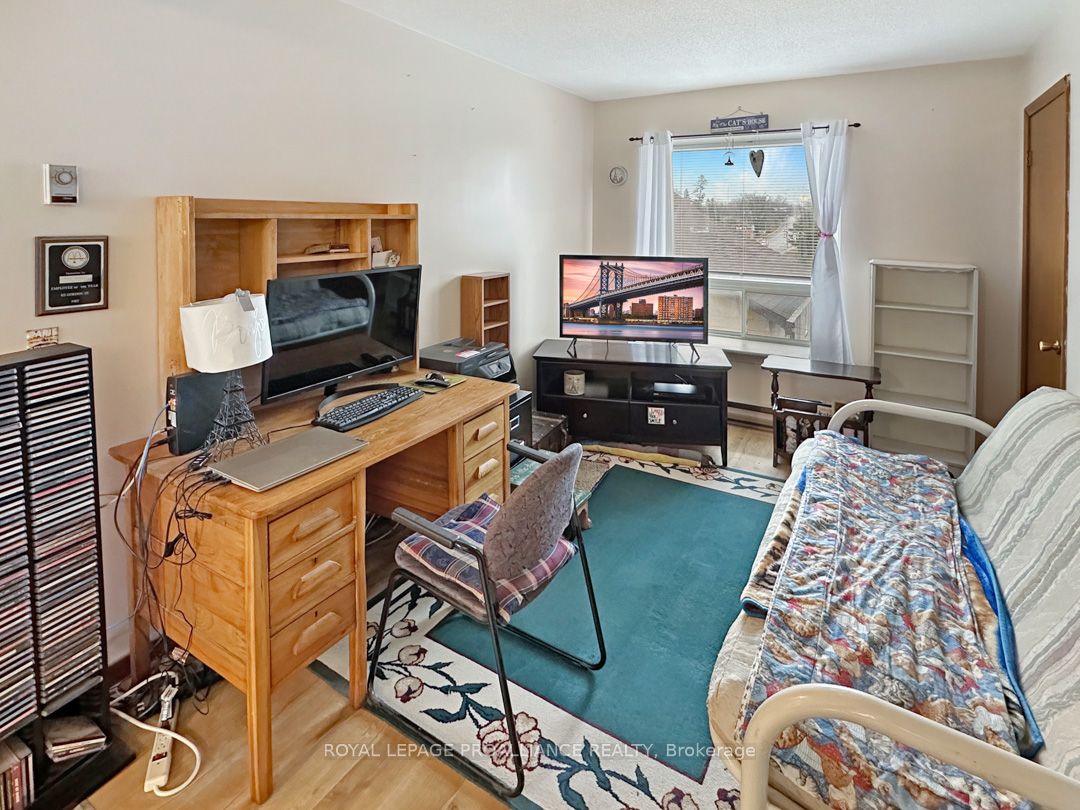 91 St. Lawrence Street E Property Photo 15