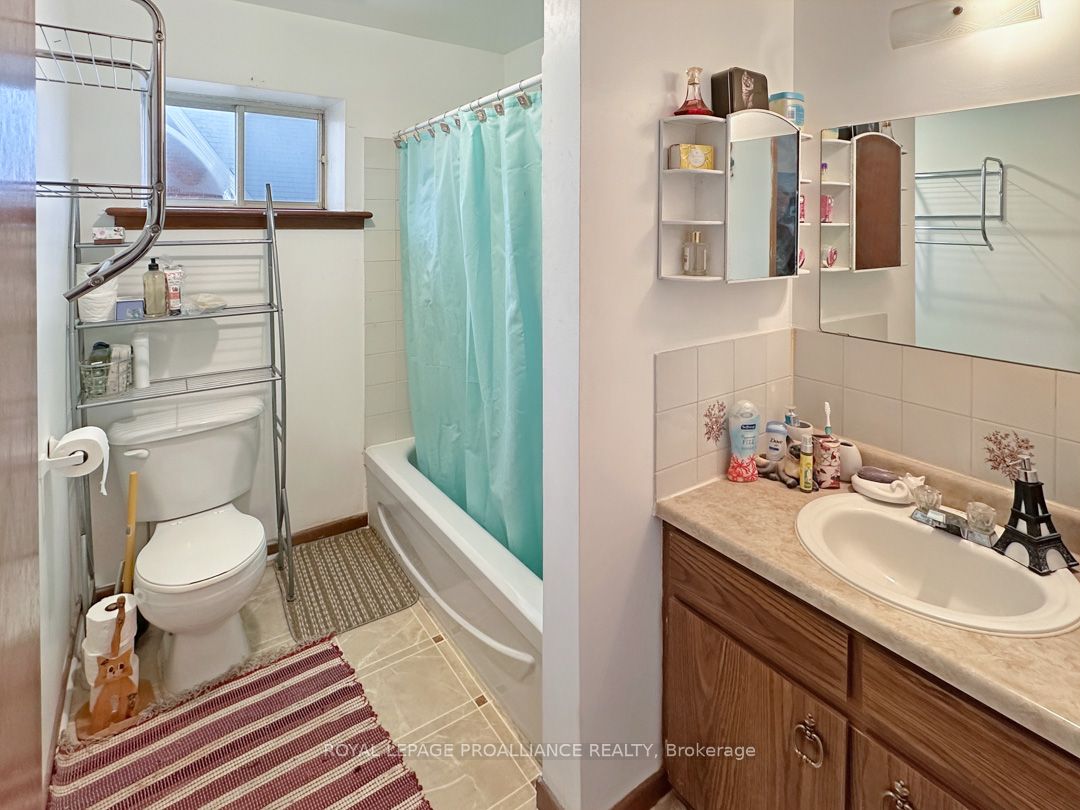 91 St. Lawrence Street E Property Photo 17