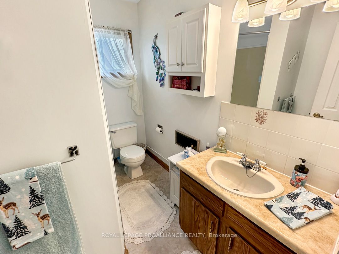 91 St. Lawrence Street E Property Photo 22