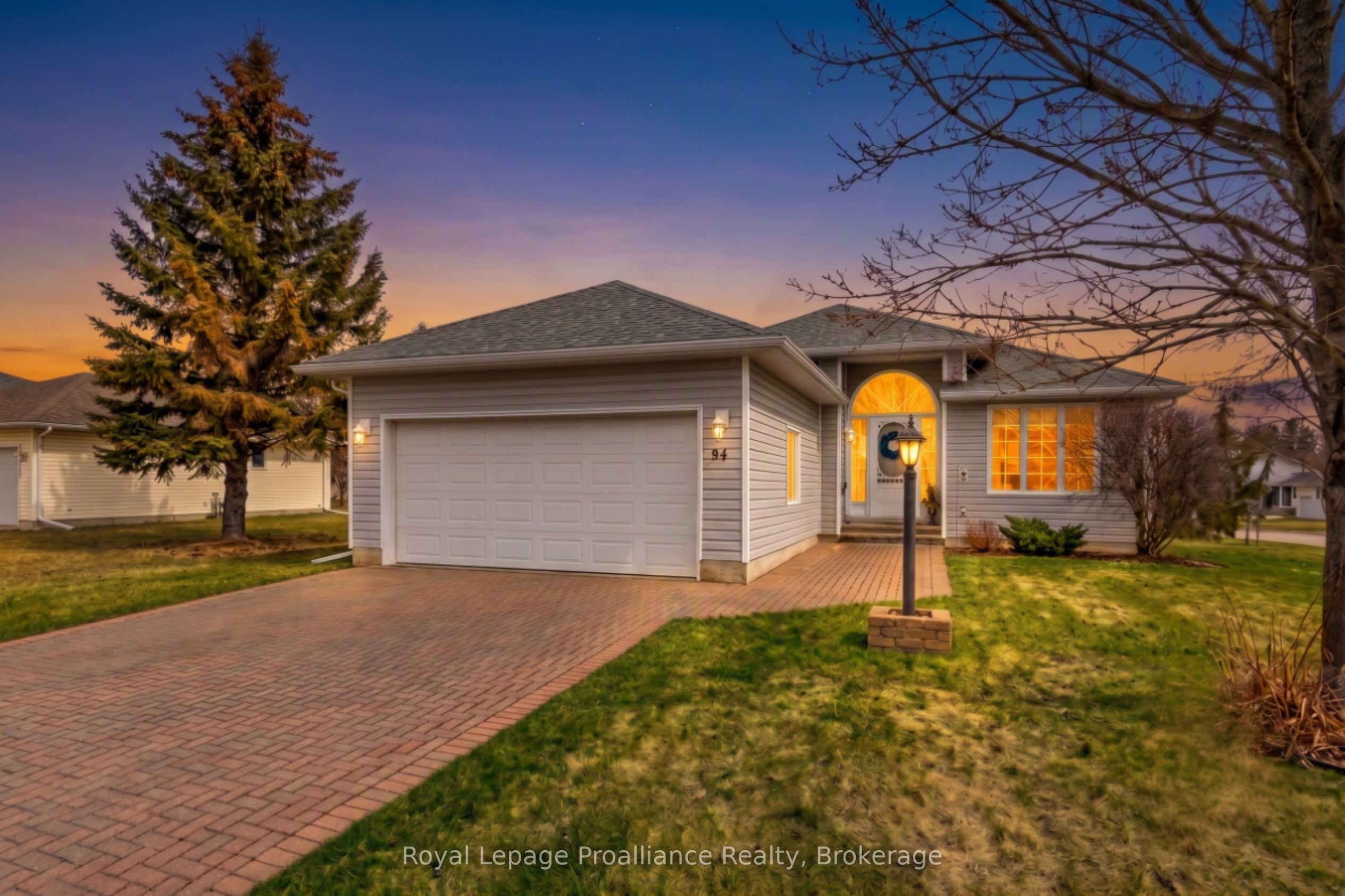 94 Sandbanks Court Property Photo 1