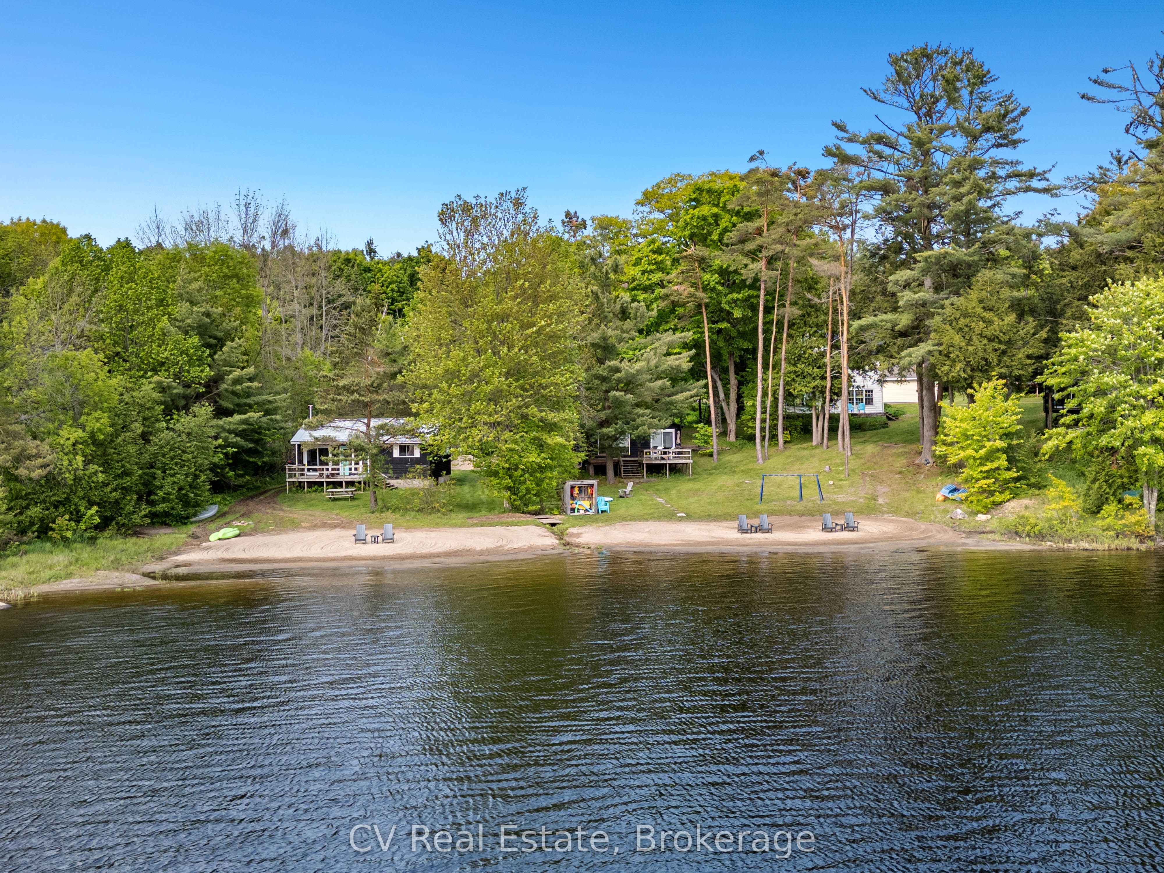 1113 Moon River Road Property Photo 1