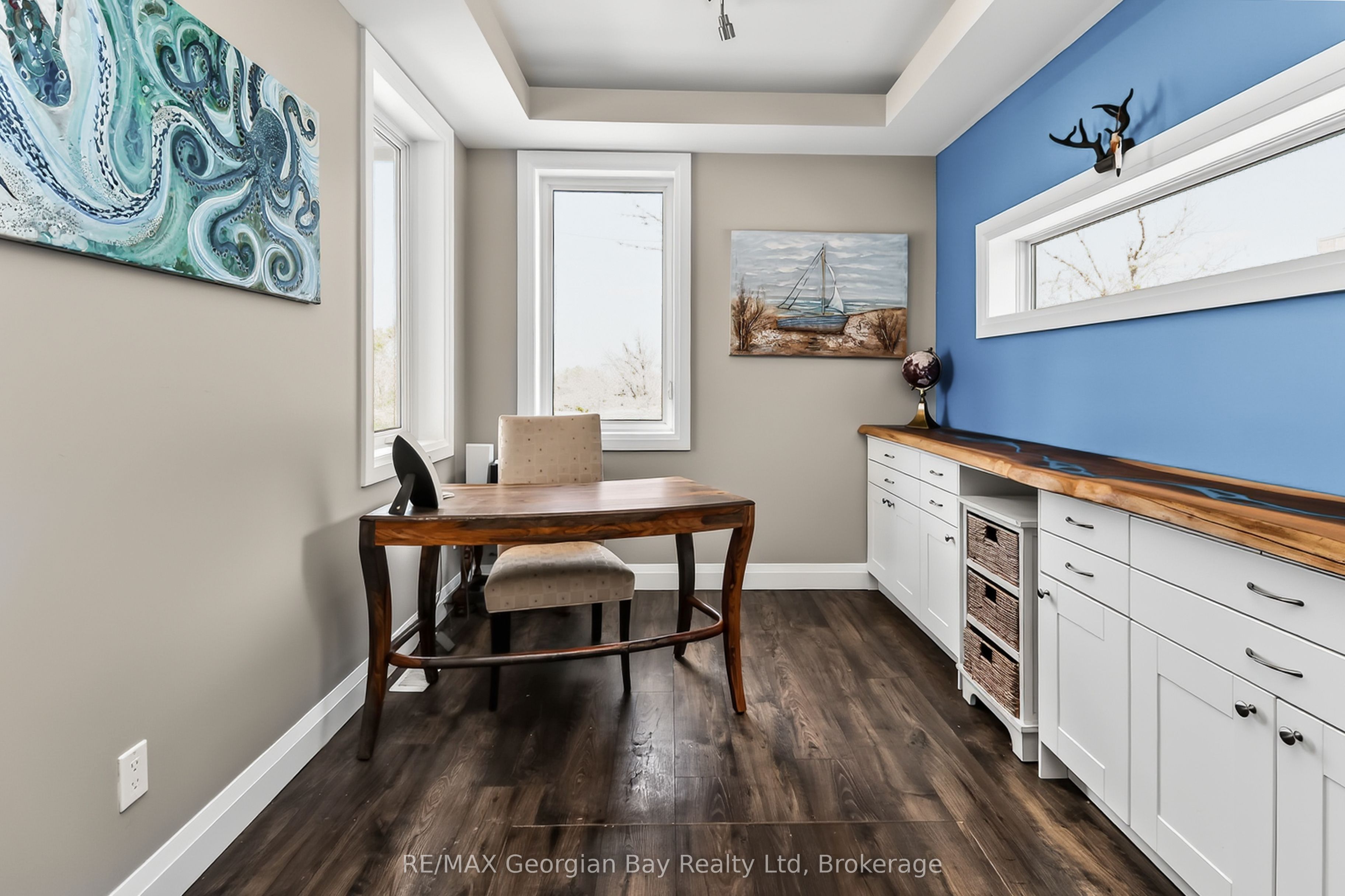 1432 Honey Harbour Road Property Photo 17