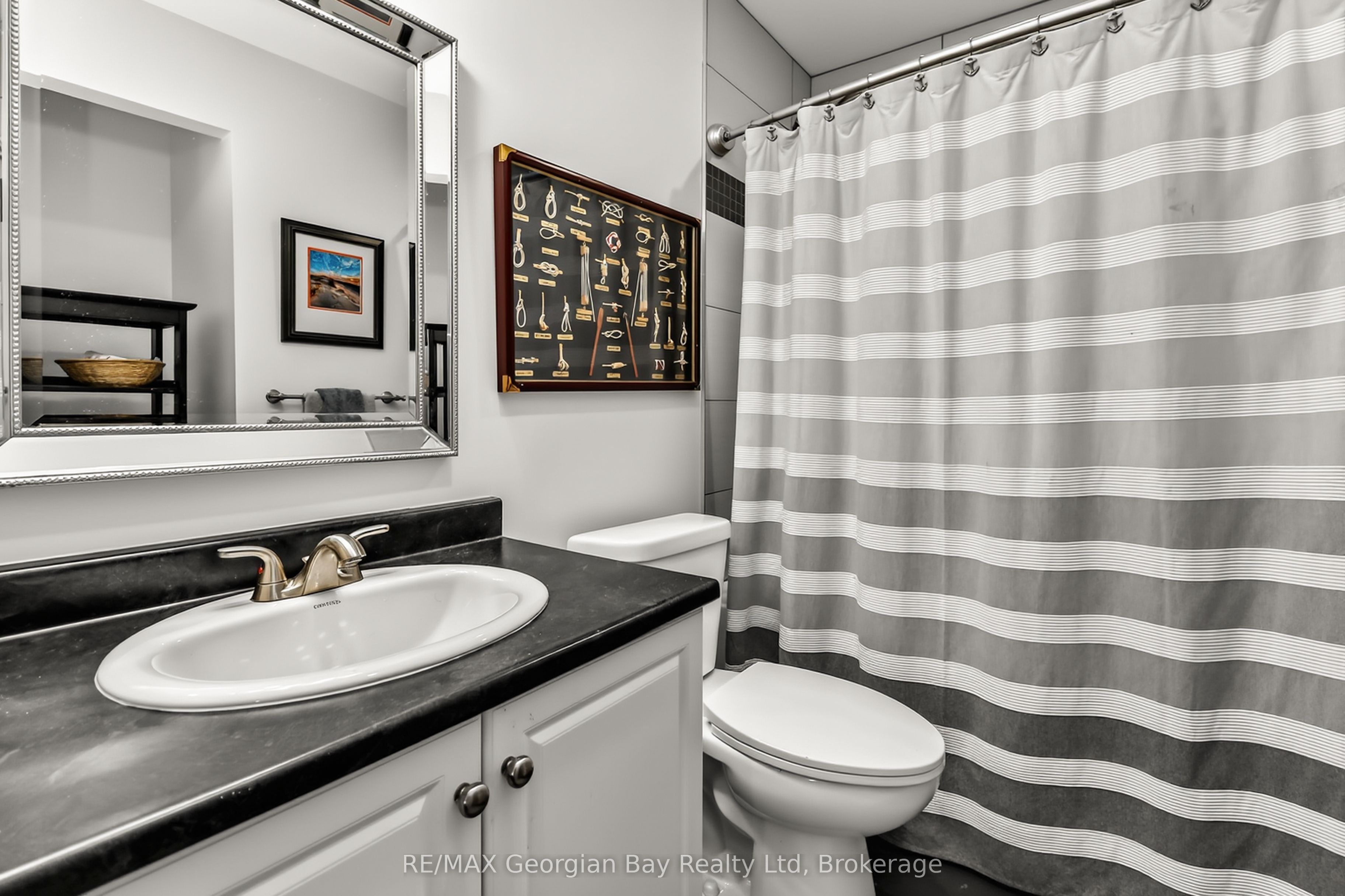 1432 Honey Harbour Road Property Photo 29