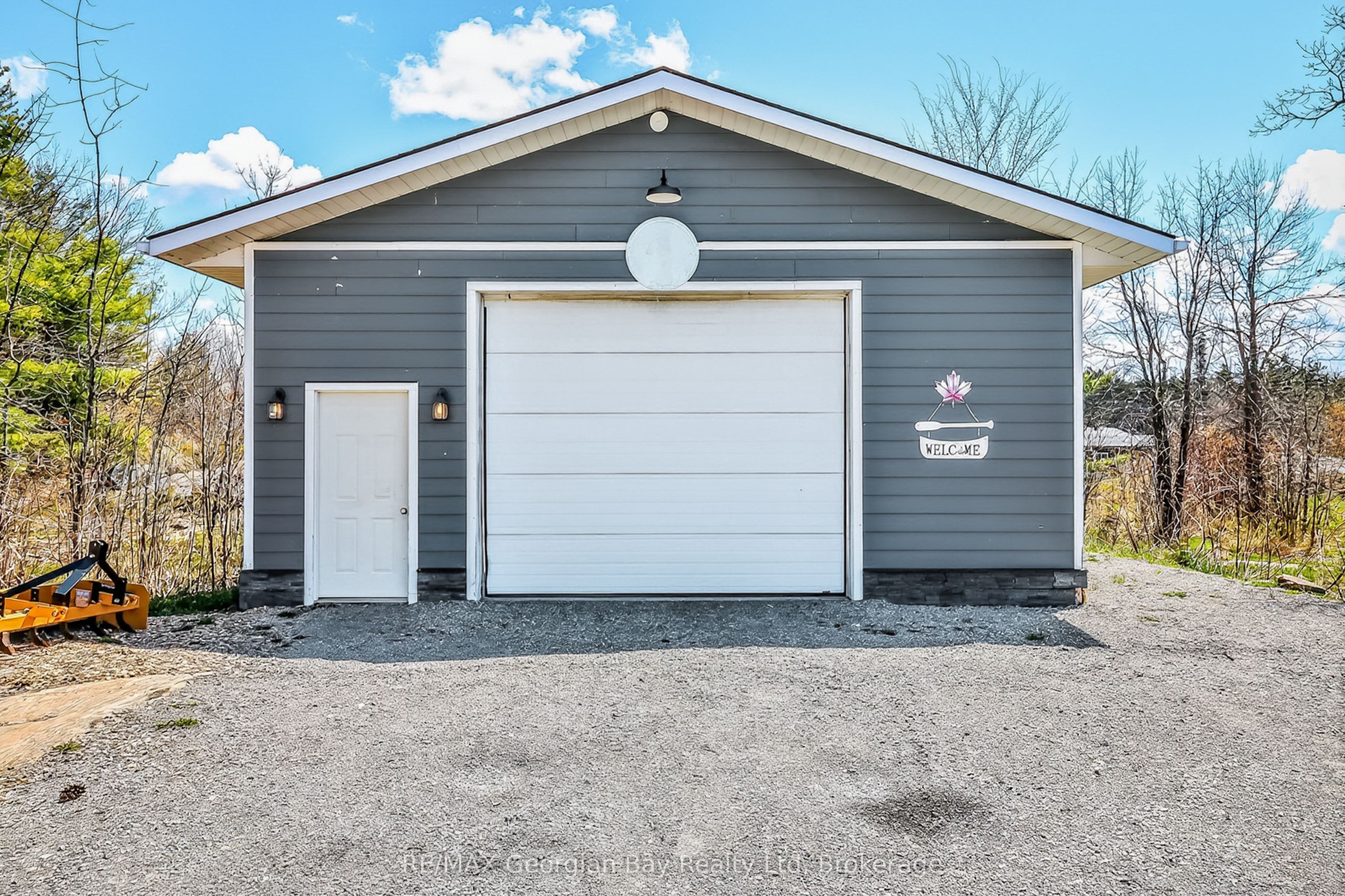 1432 Honey Harbour Road Property Photo 38