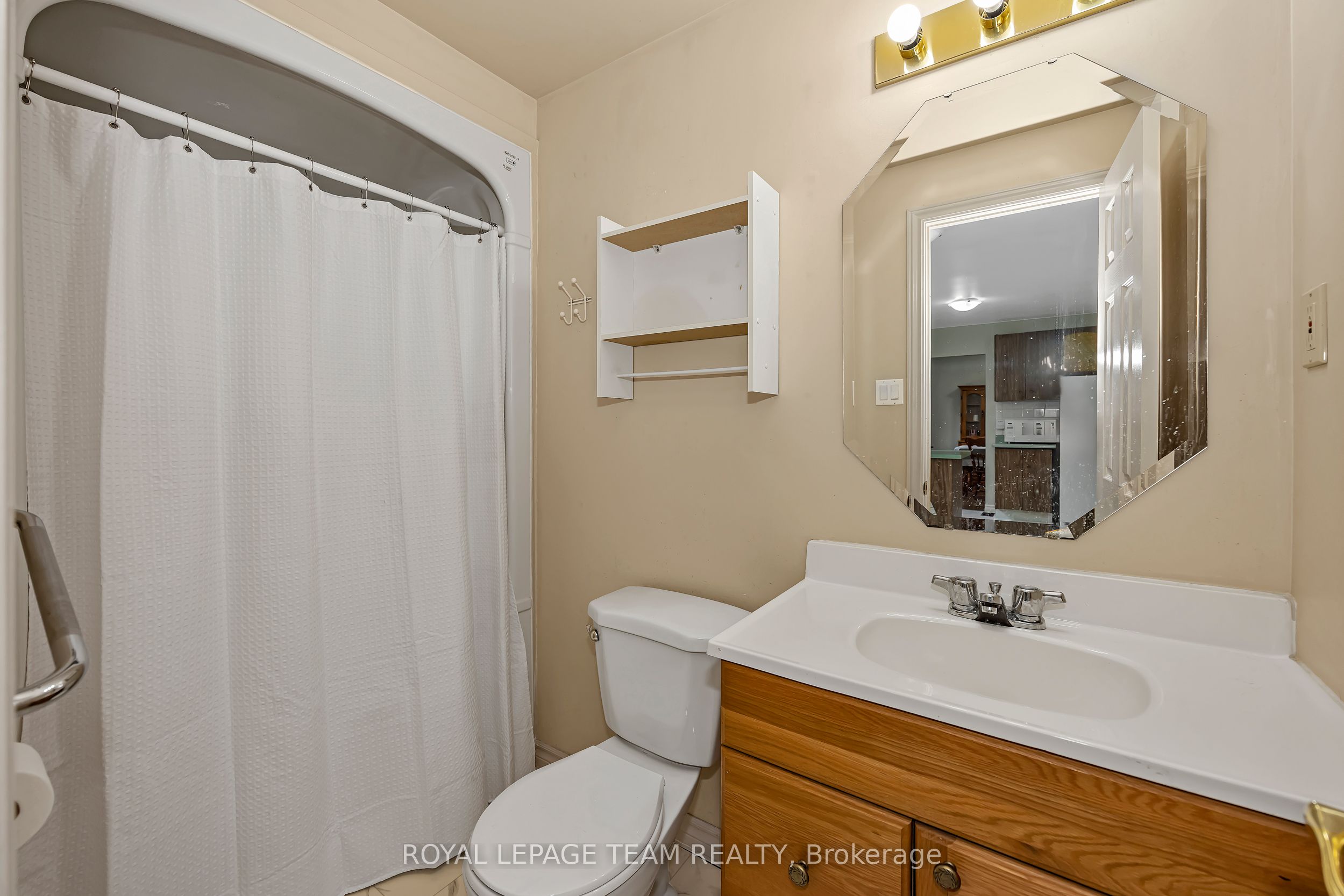 73 Southpark Drive Property Photo 21