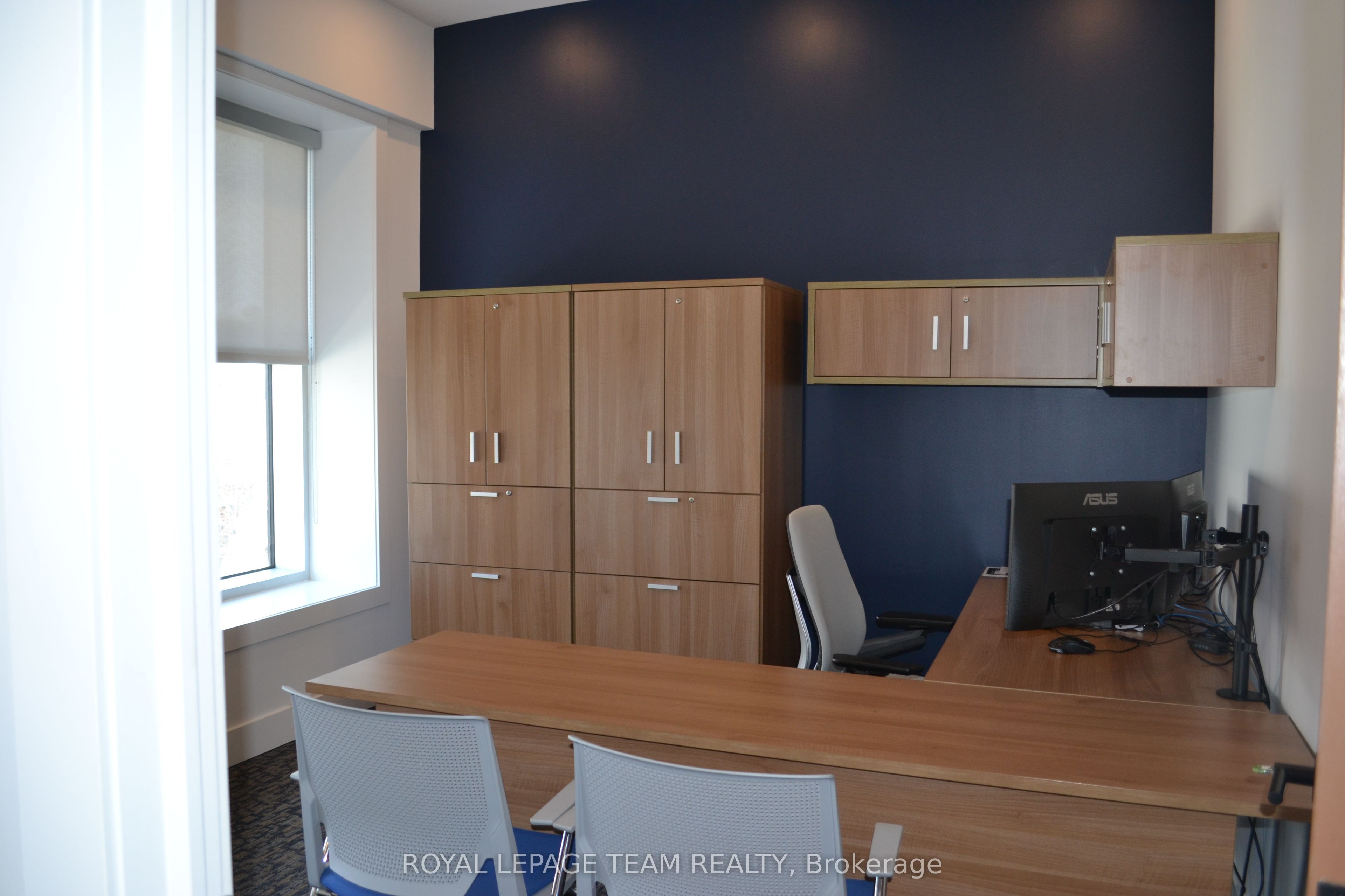 129 John Street N Property Photo 19