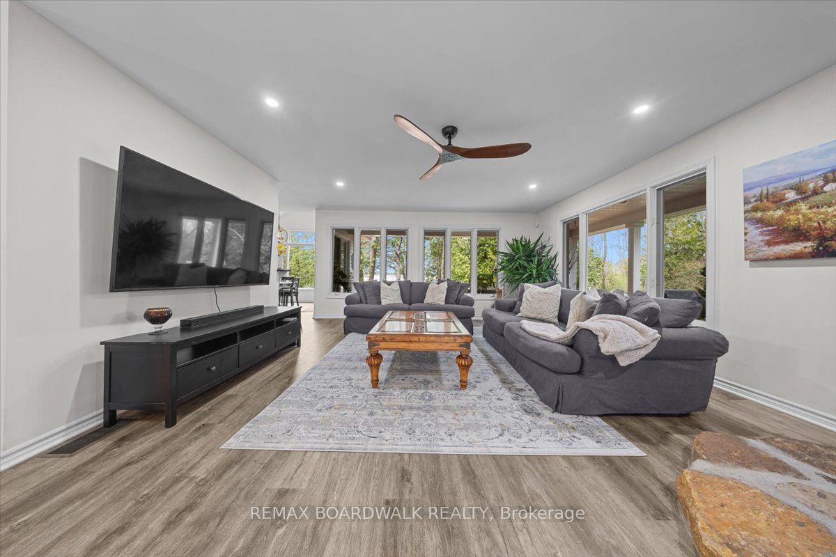 212 Sheldon Road Property Photo 10