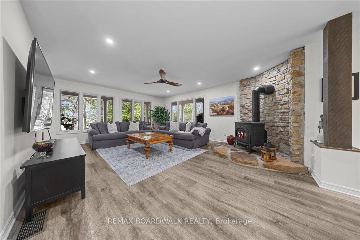 212 Sheldon Road Property Photo 11