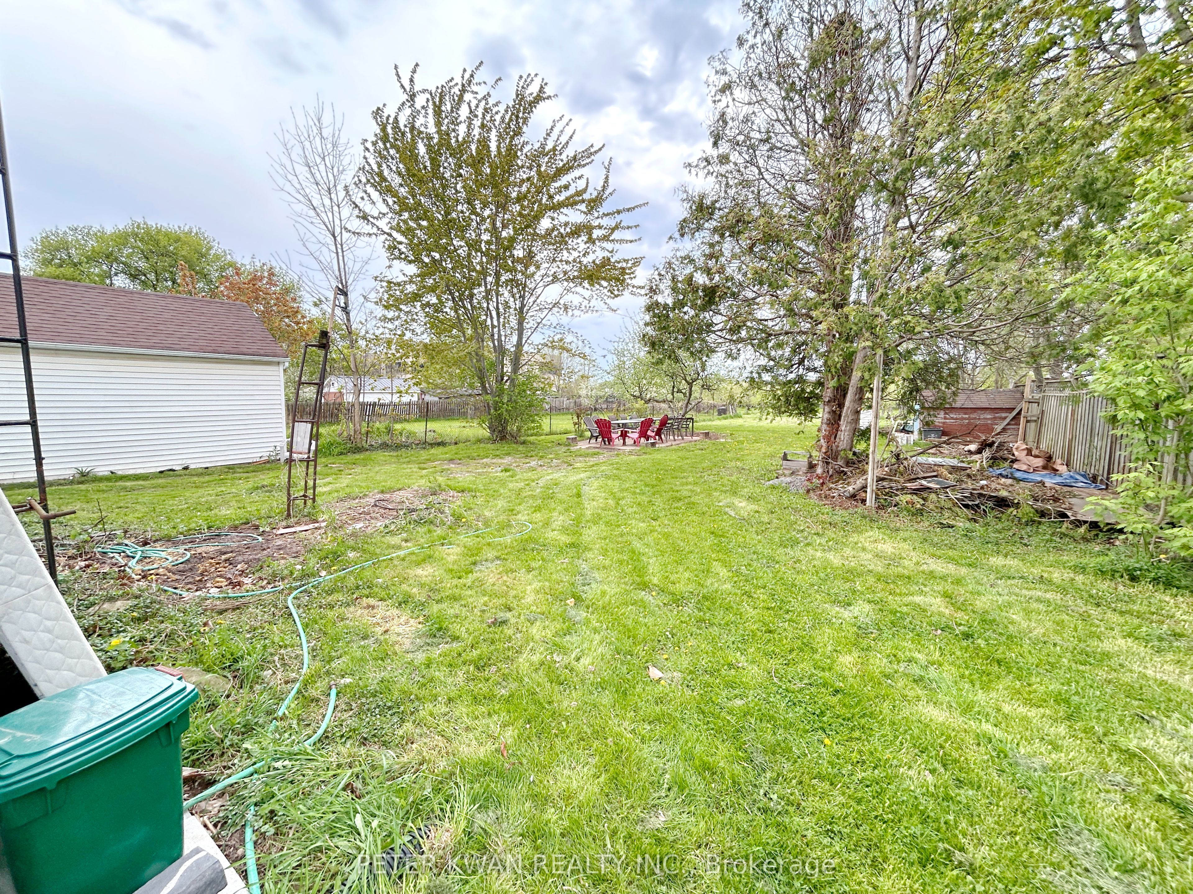 4977 John Street Property Photo 20