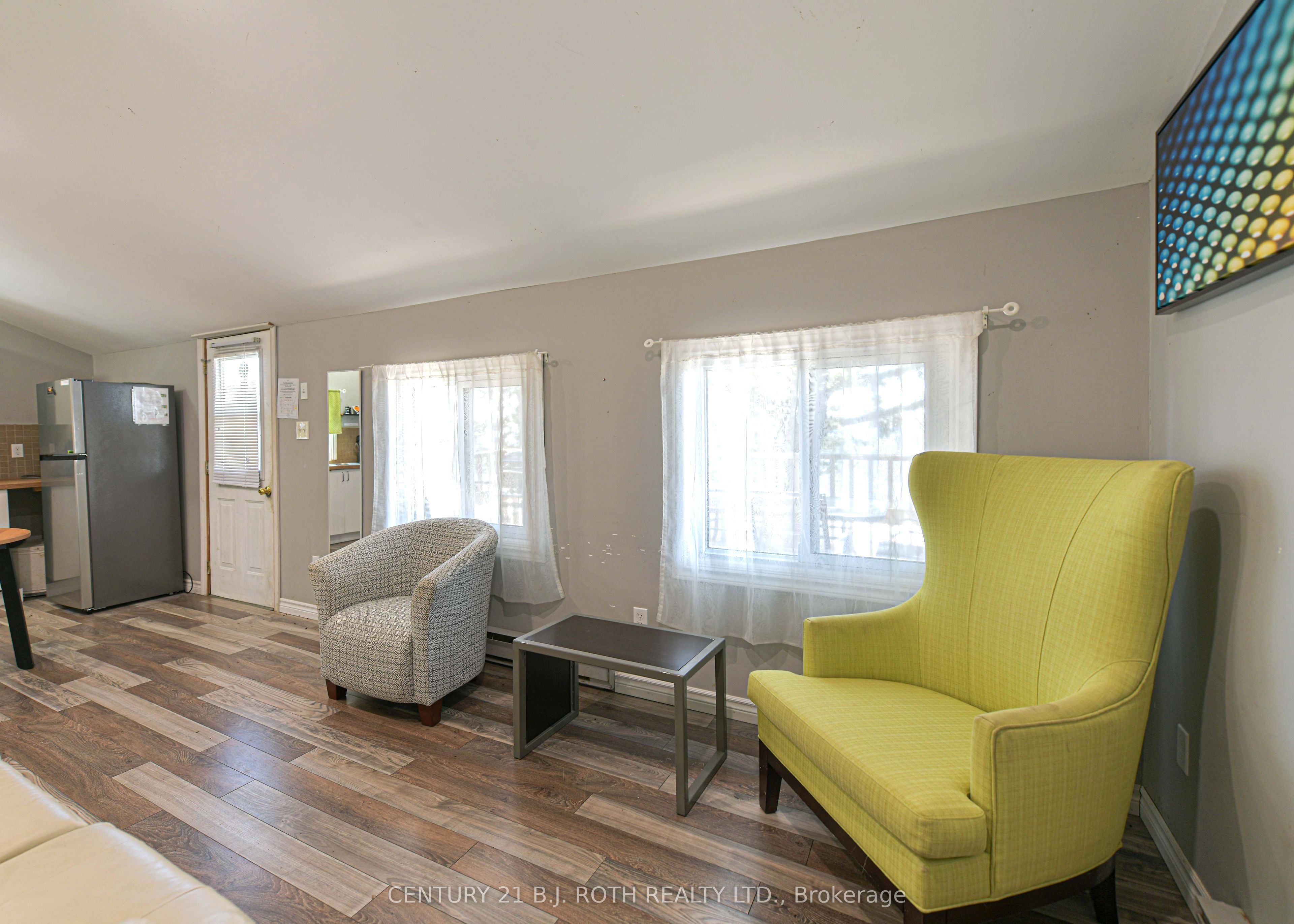 230-232 Lake Dalrymple Road #10 Property Photo 33