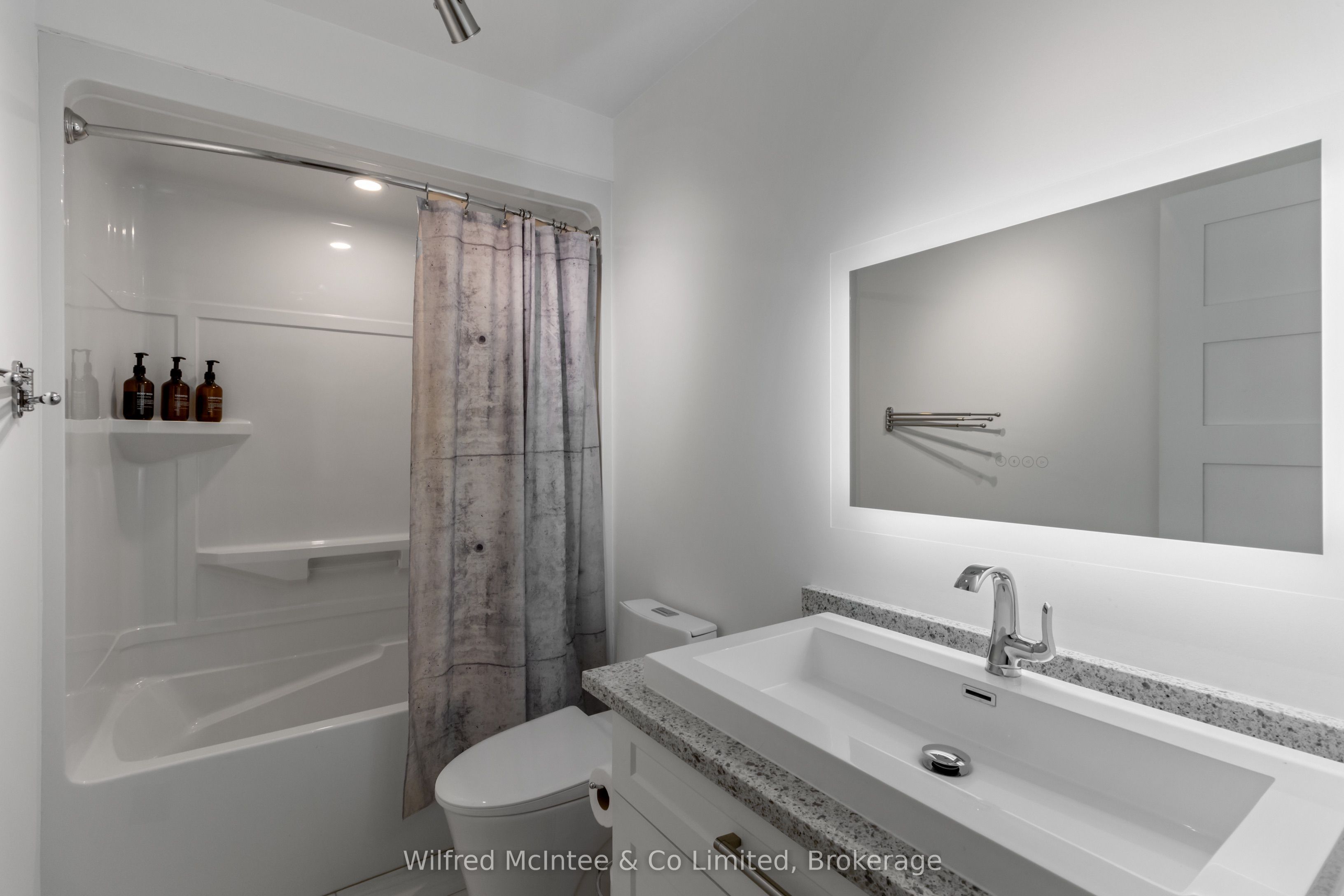 159 Upper Lorne Beach Road Property Photo 27