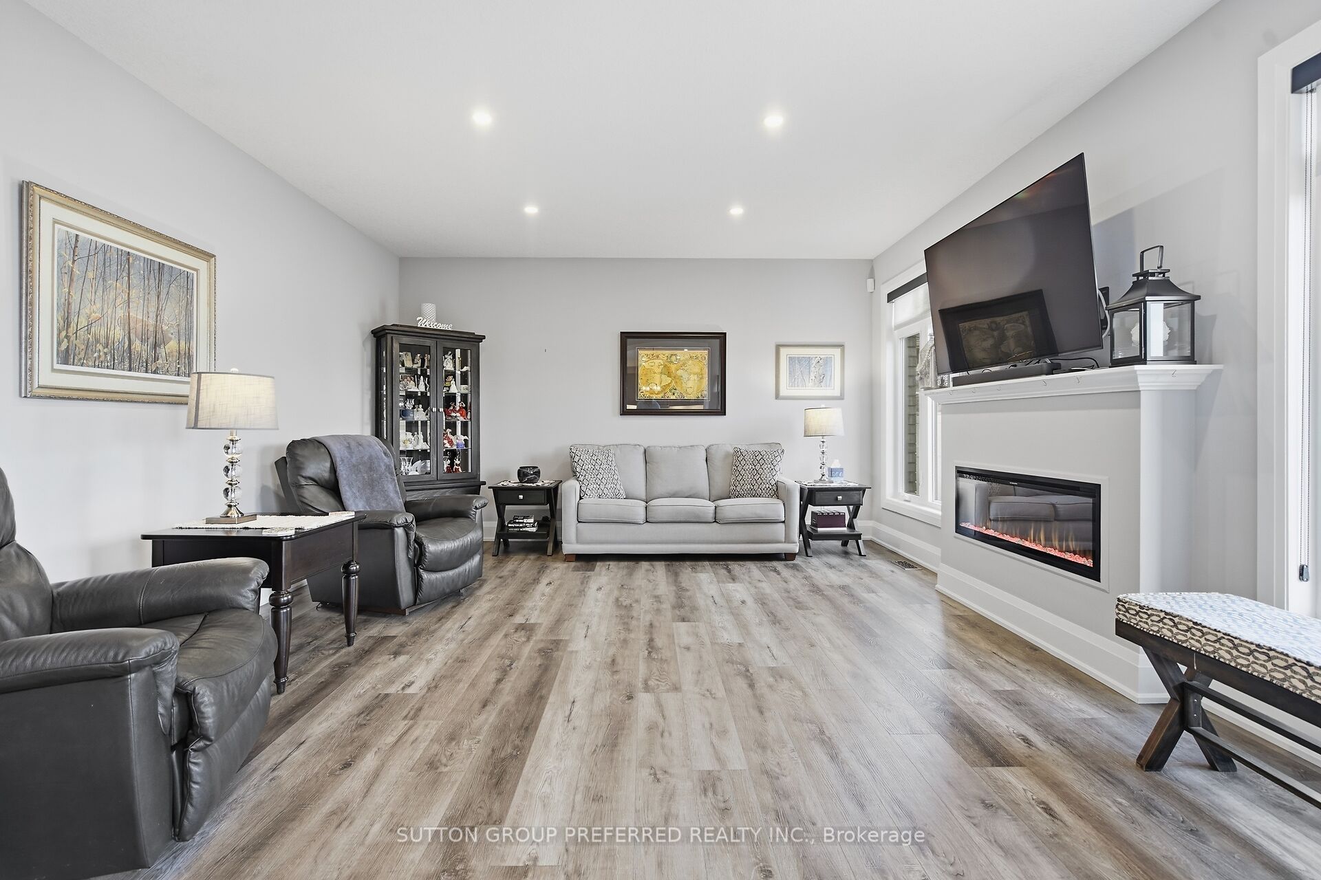 215 Leitch Street Property Photo 7