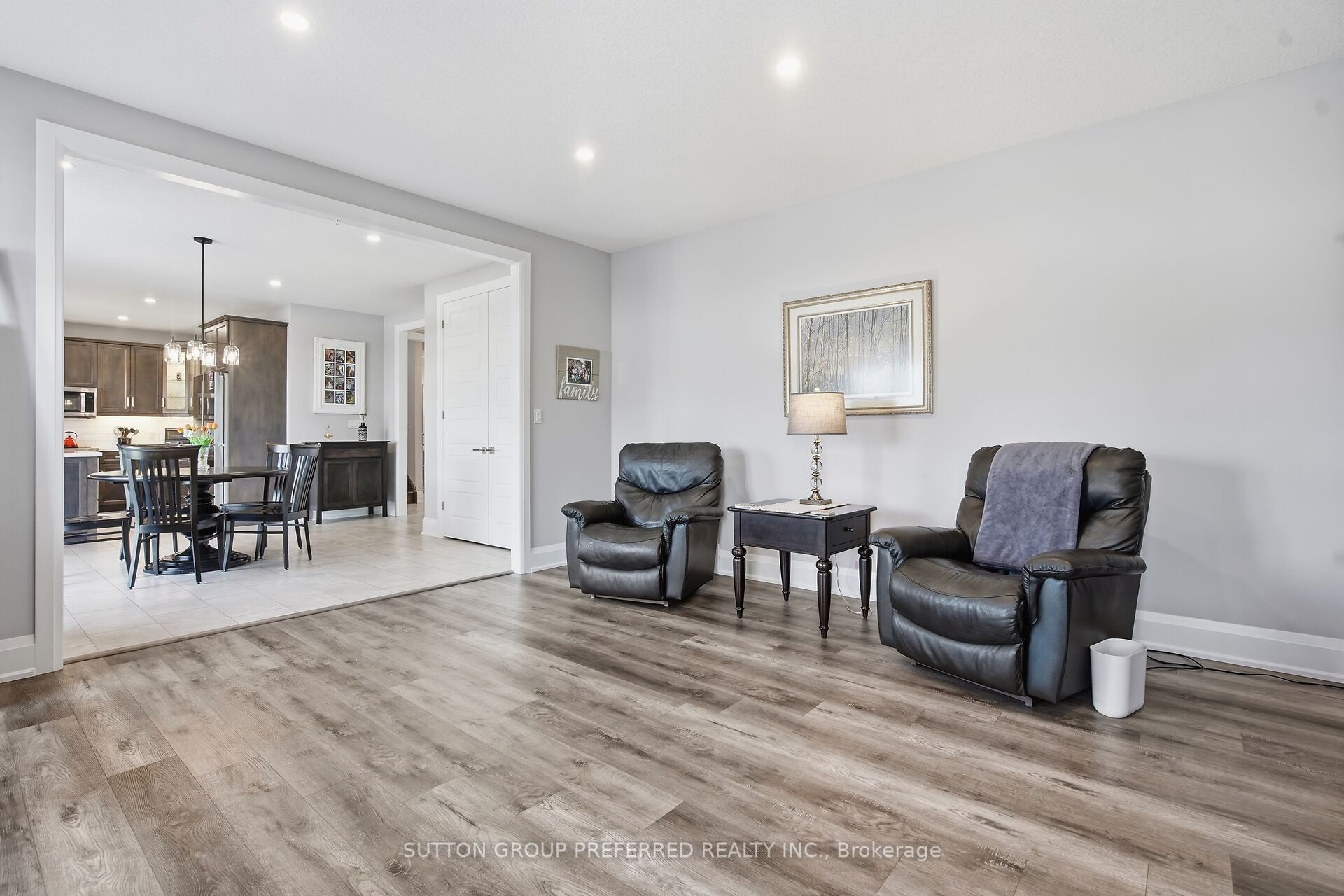 215 Leitch Street Property Photo 10