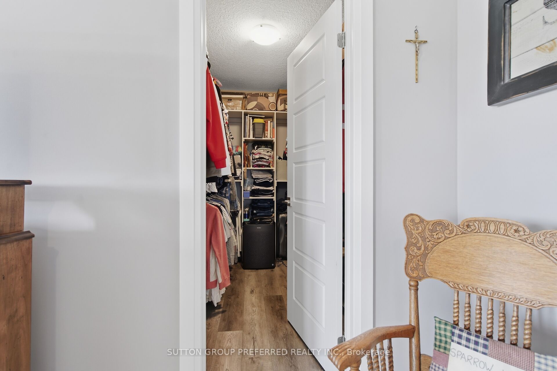 215 Leitch Street Property Photo 25