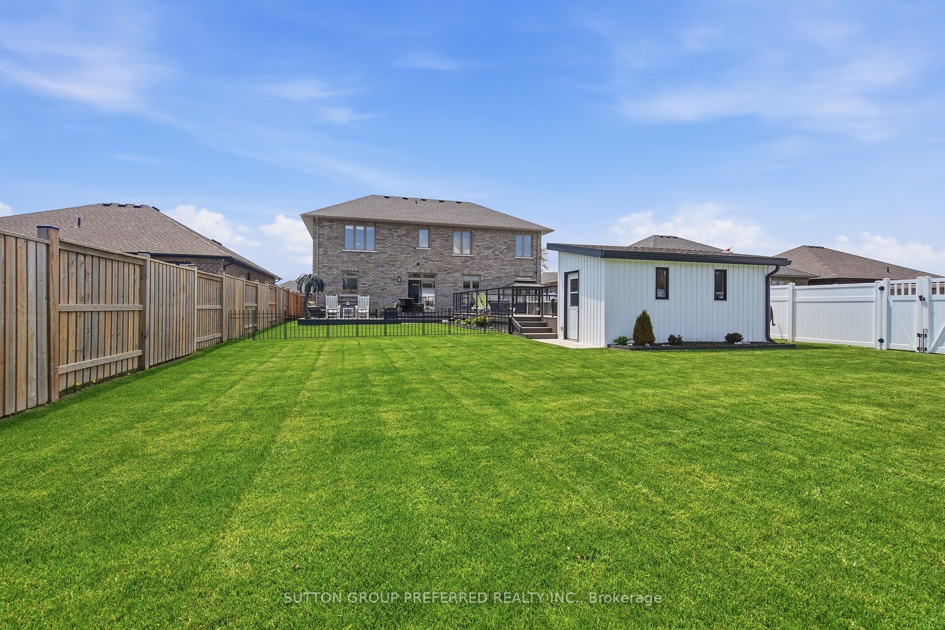 215 Leitch Street Property Photo 48