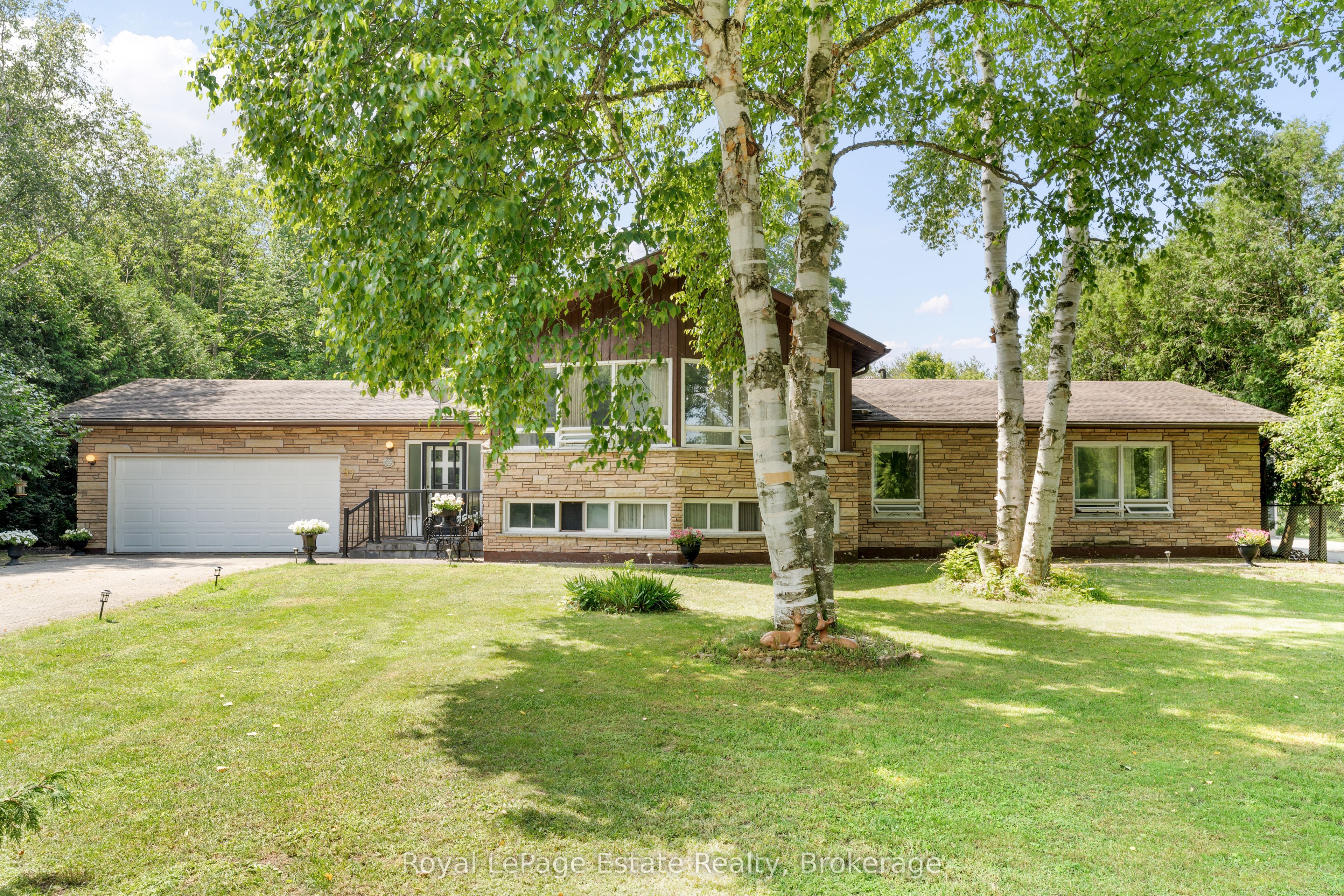 97 Dorena Crescent Property Photo 1